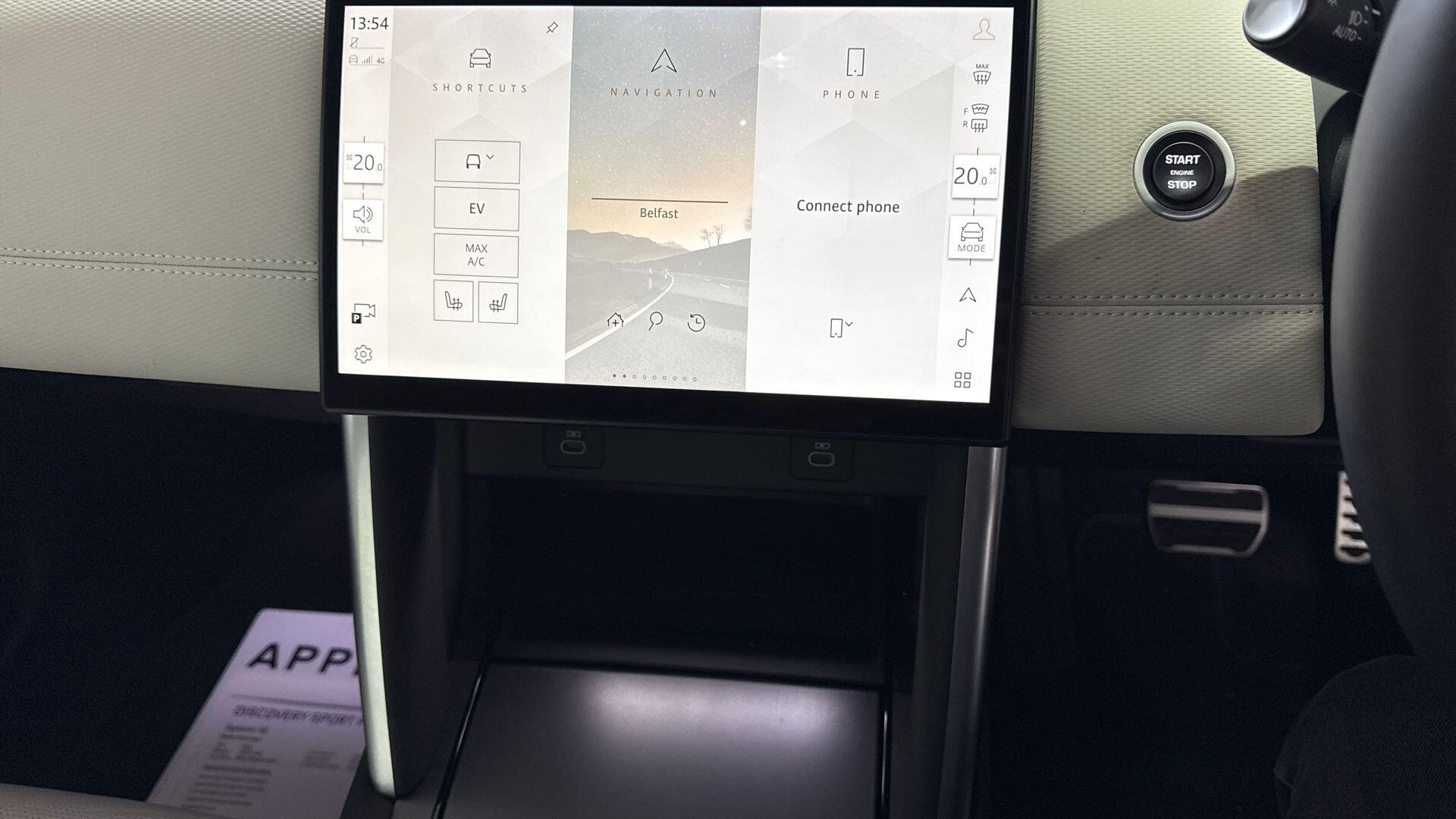 Land Rover Discovery Sport view 14