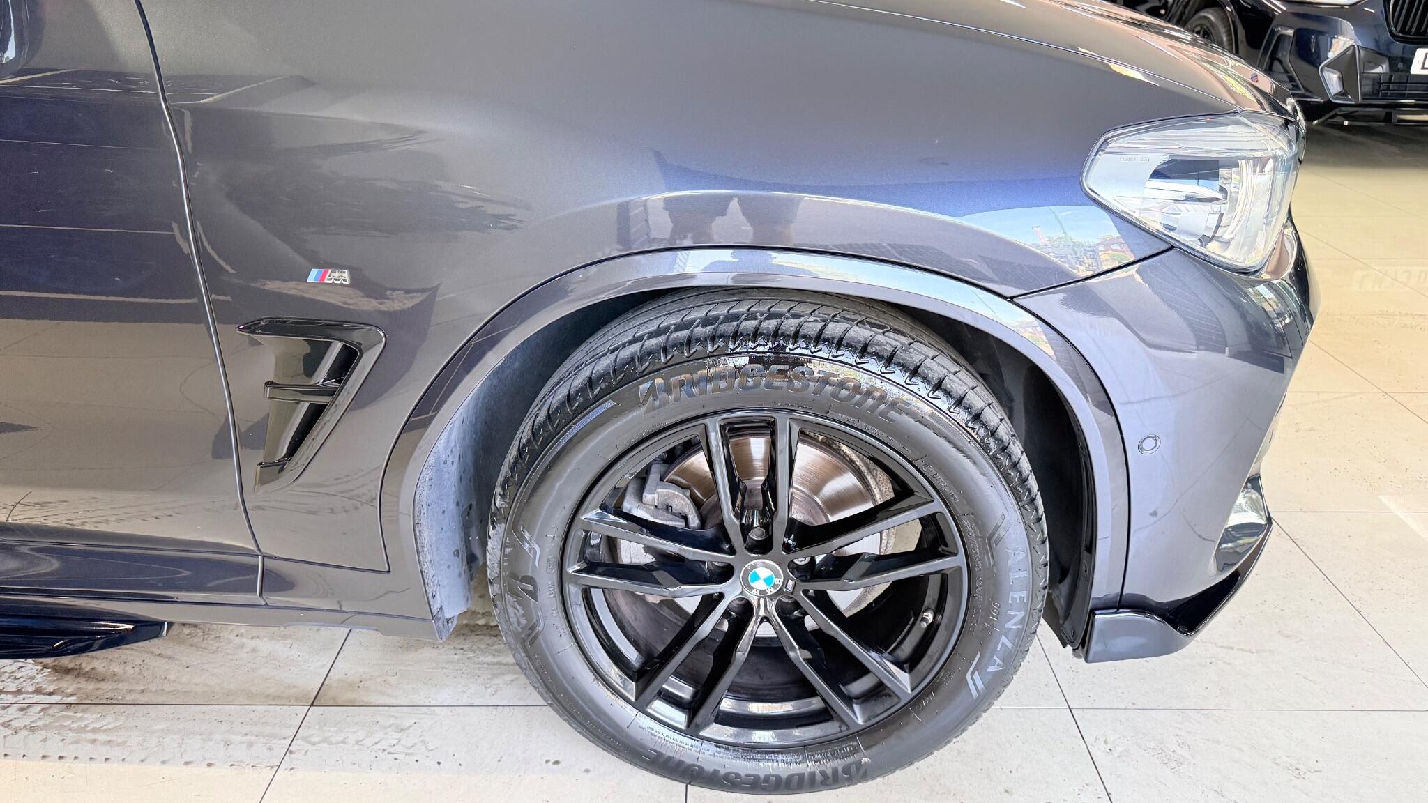 BMW X4 view 34