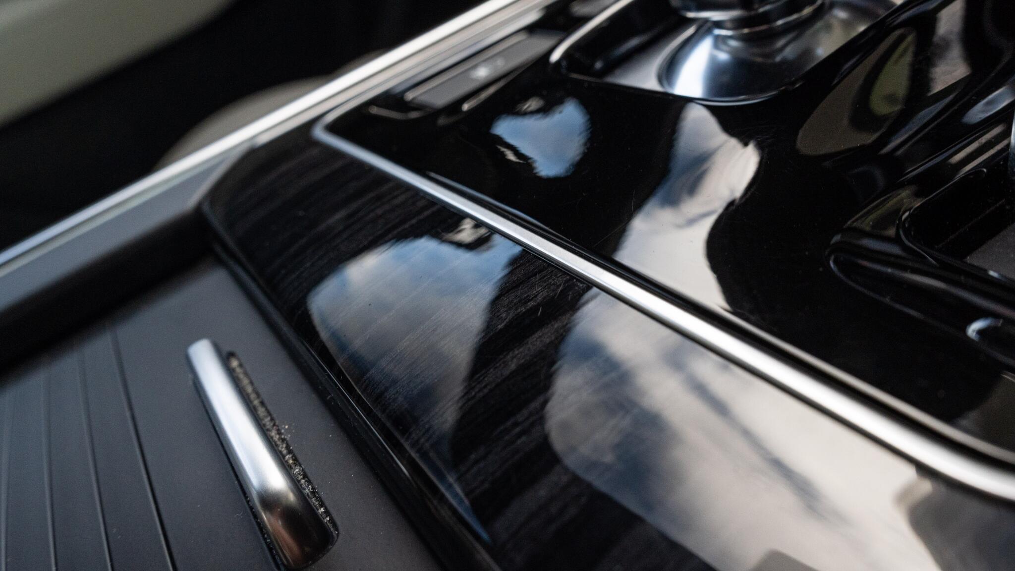 Jaguar Xe view 89