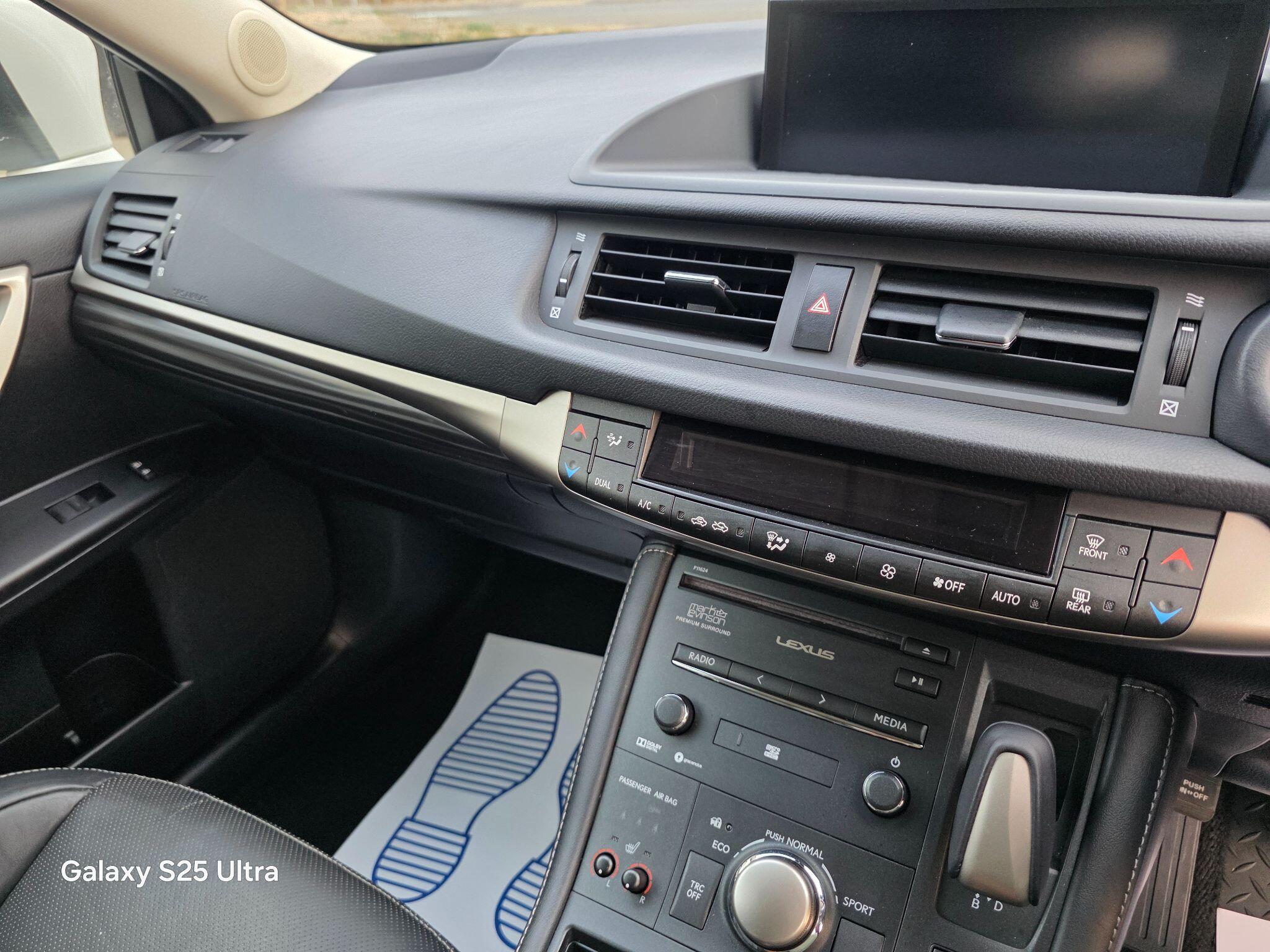 Lexus CT view 51