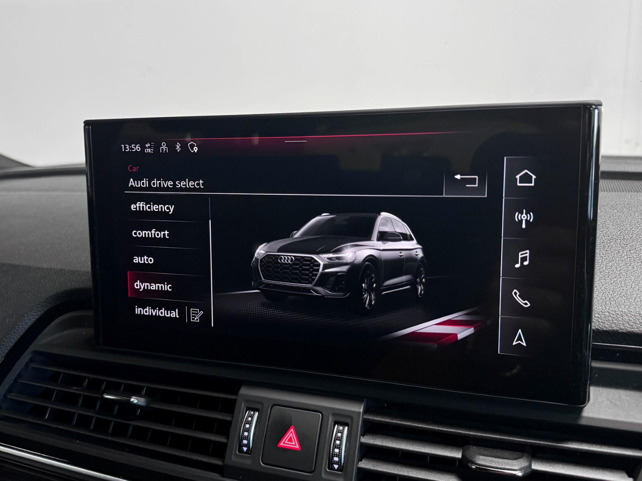Audi Q5 view 50
