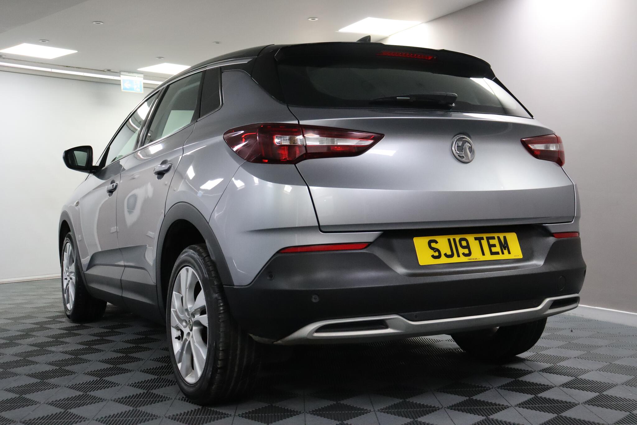 Vauxhall Grandland X view 21