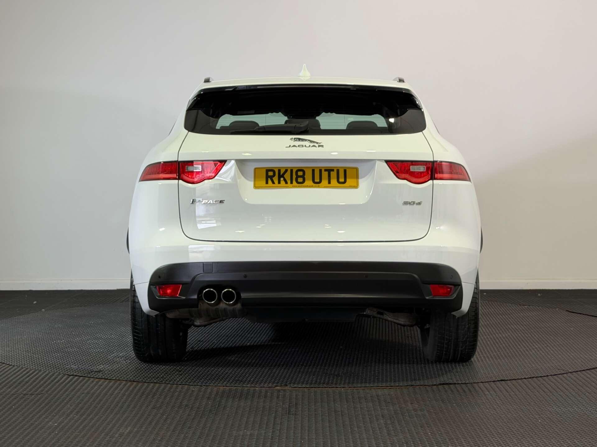 Jaguar F-Pace view 6