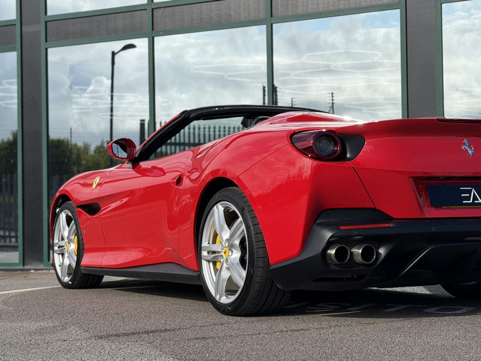 Ferrari Portofino view 32