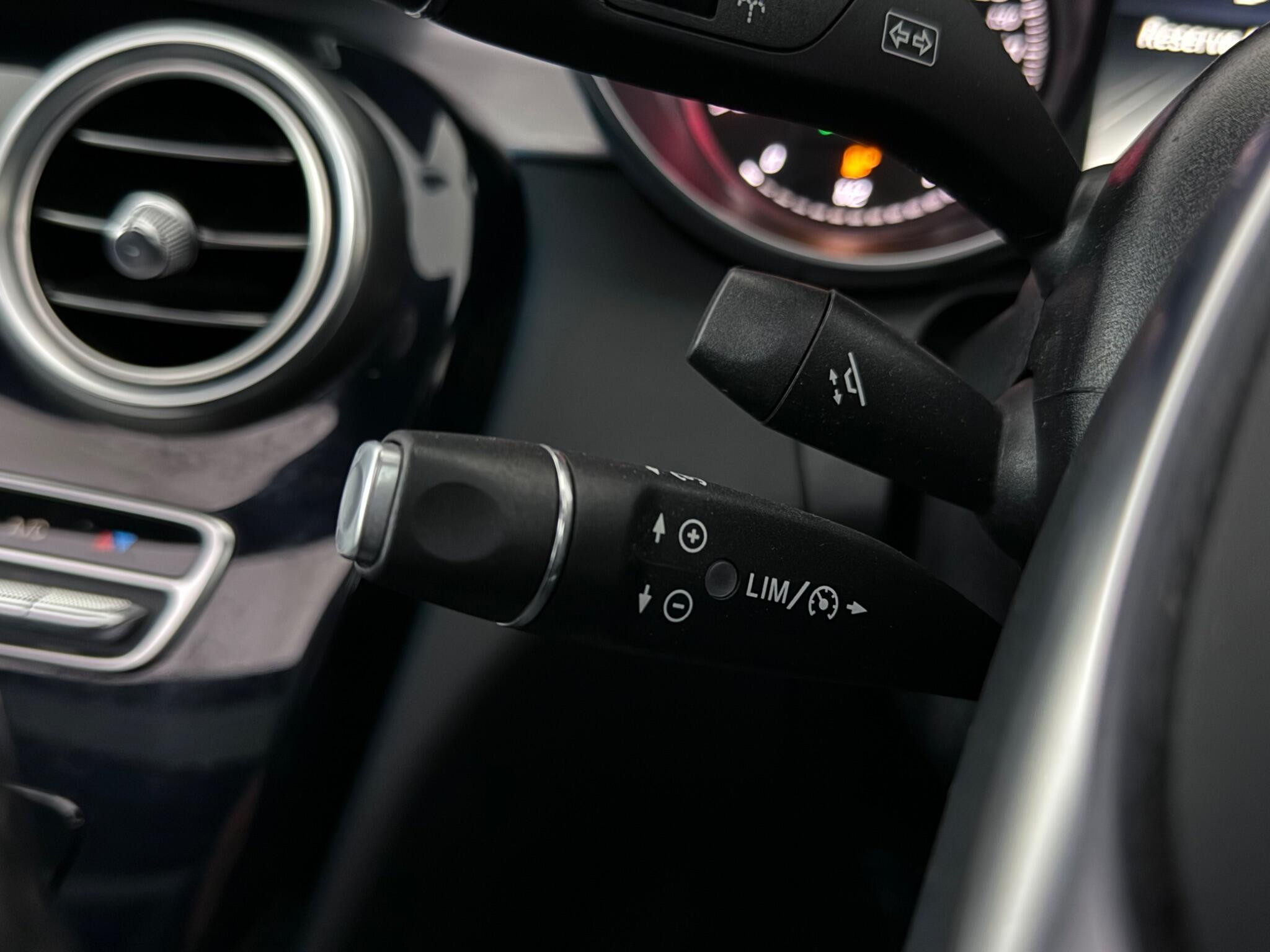Mercedes-Benz C-Class view 16