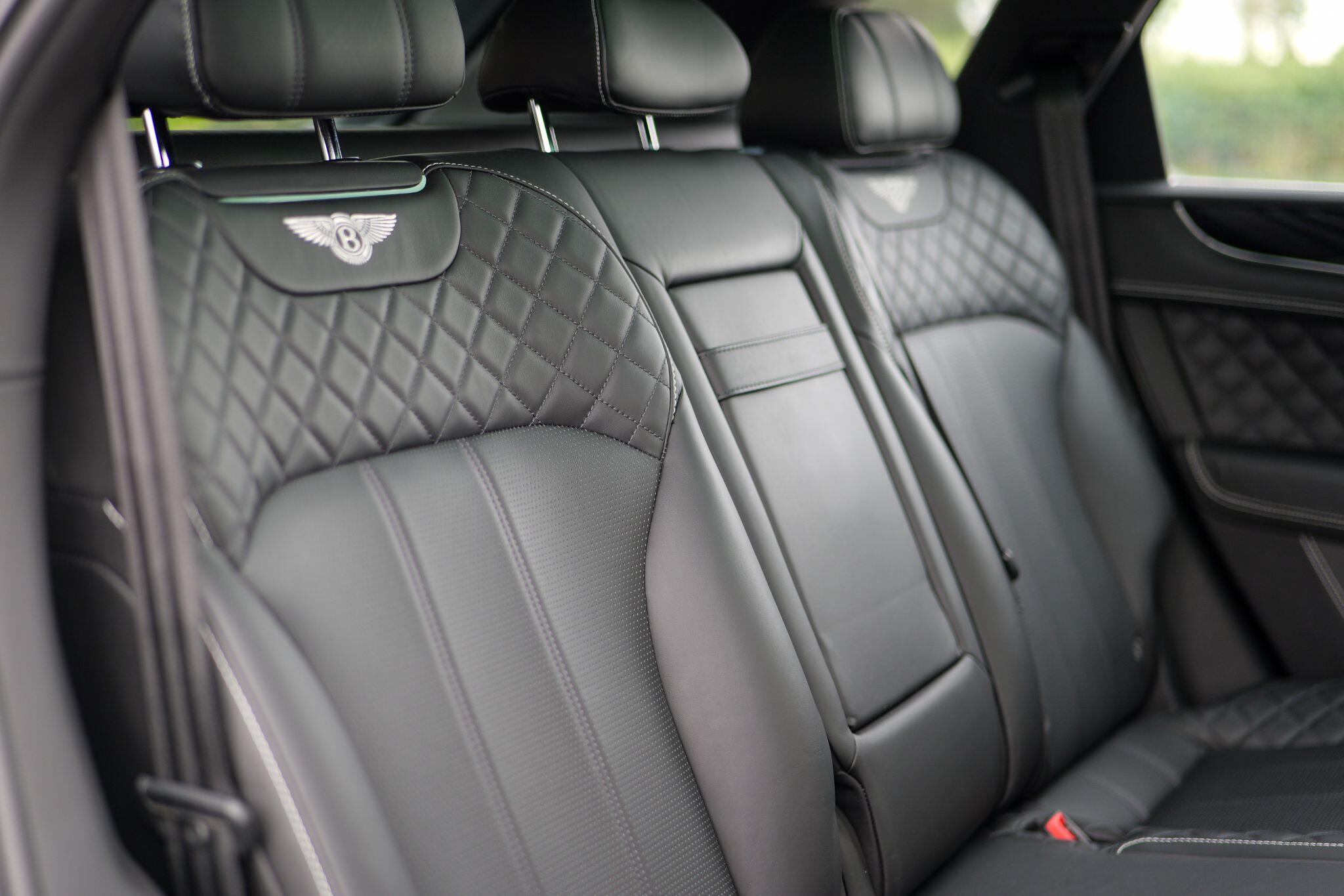 Bentley Bentayga view 28