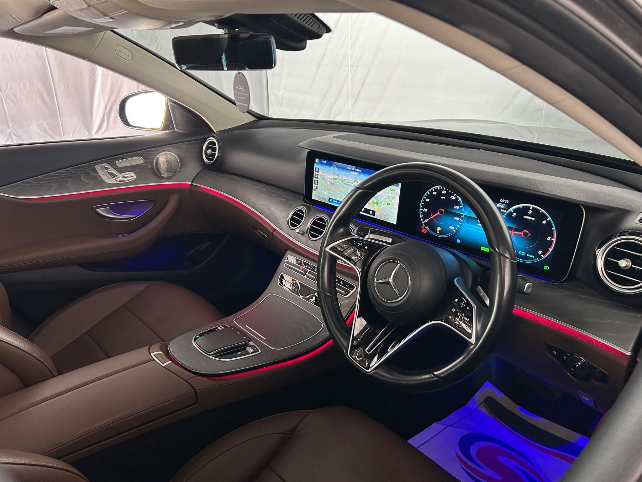 Mercedes-Benz E Class view 19