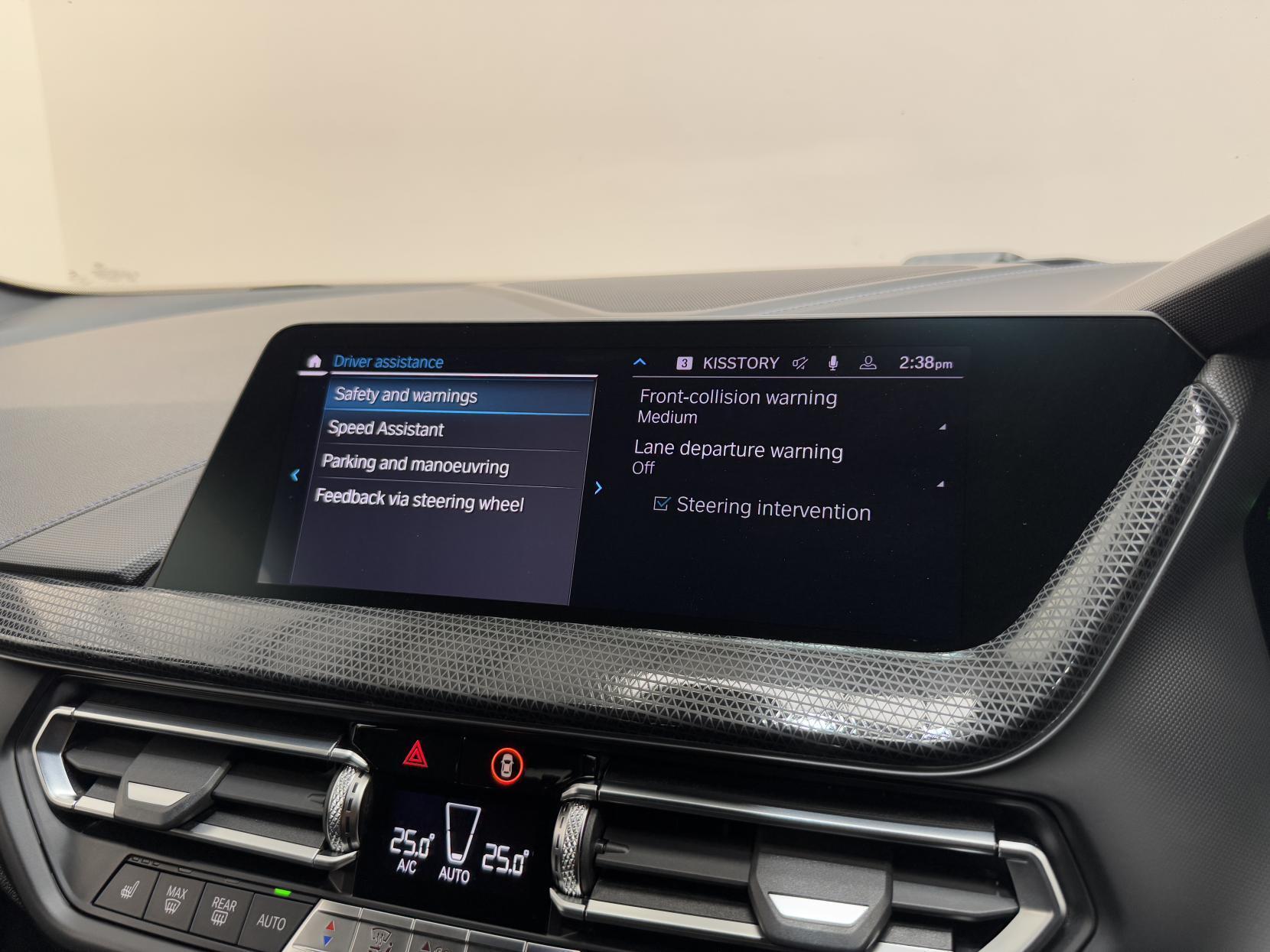 BMW 1 Series view 34