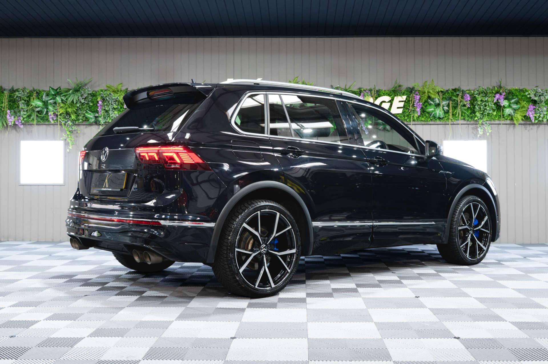 Volkswagen Tiguan view 6