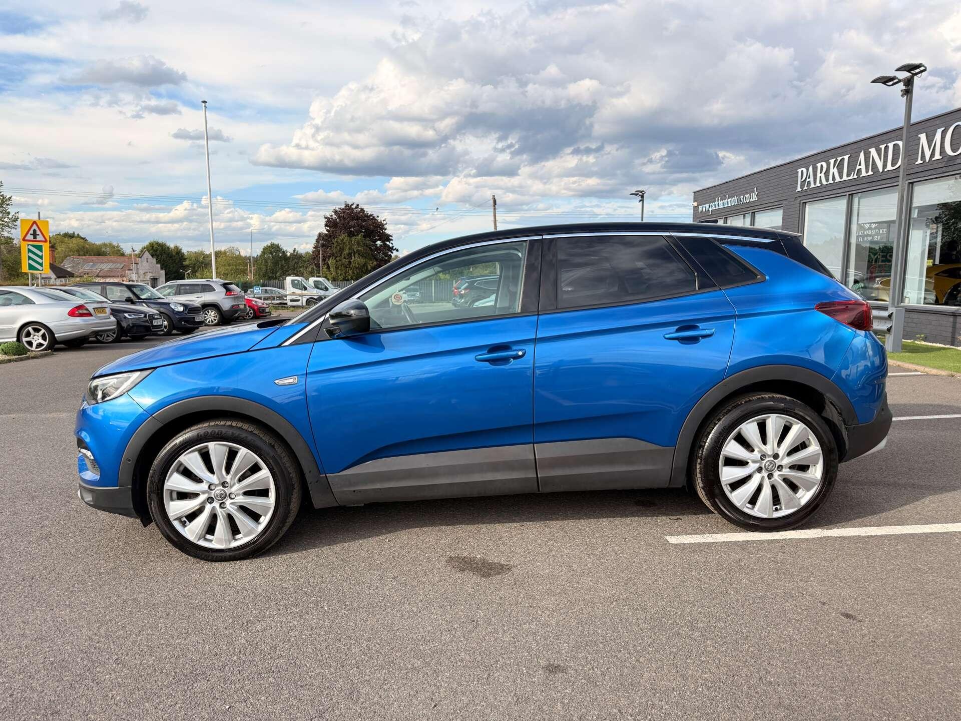 Vauxhall Grandland X view 5