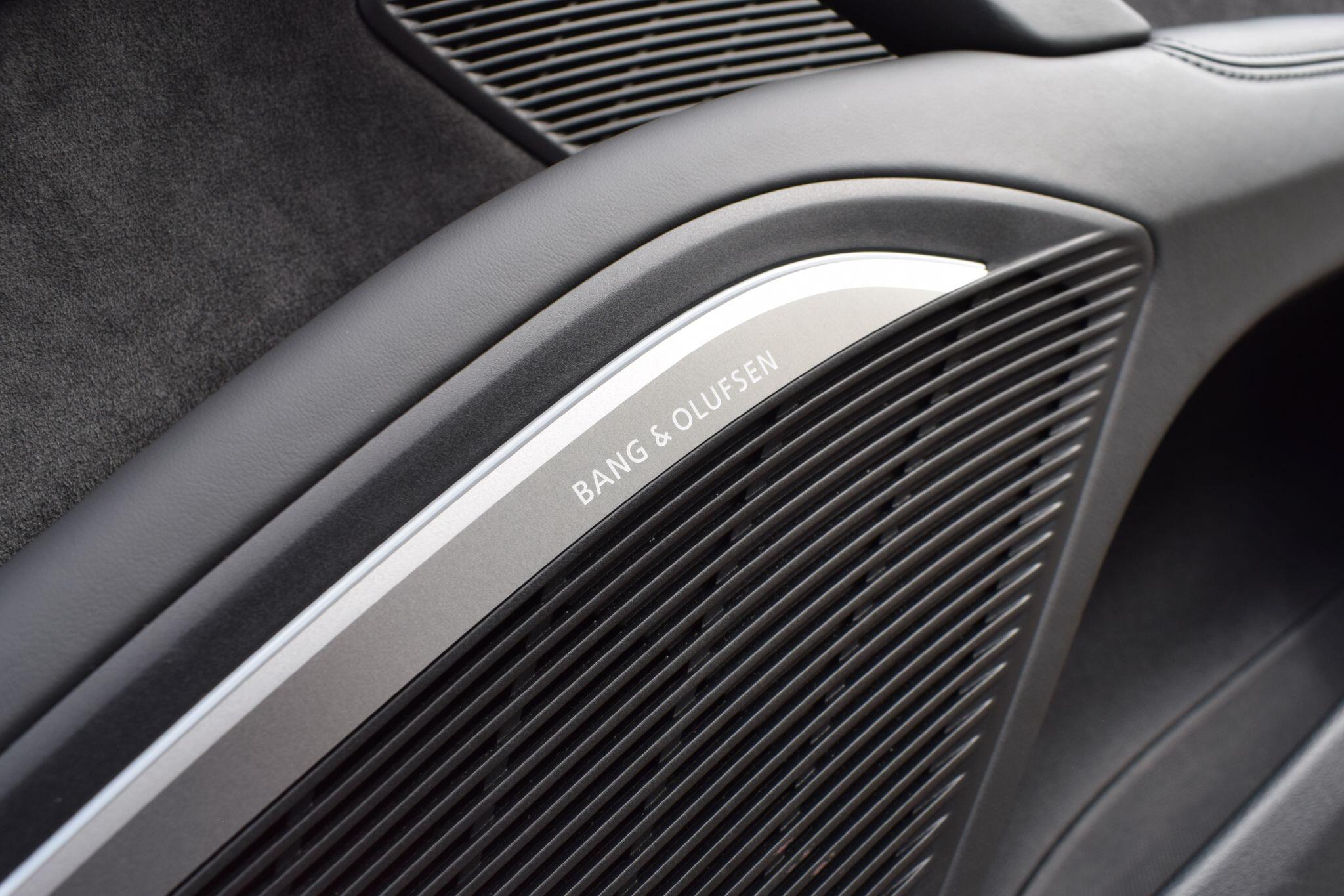Audi TT RS view 19