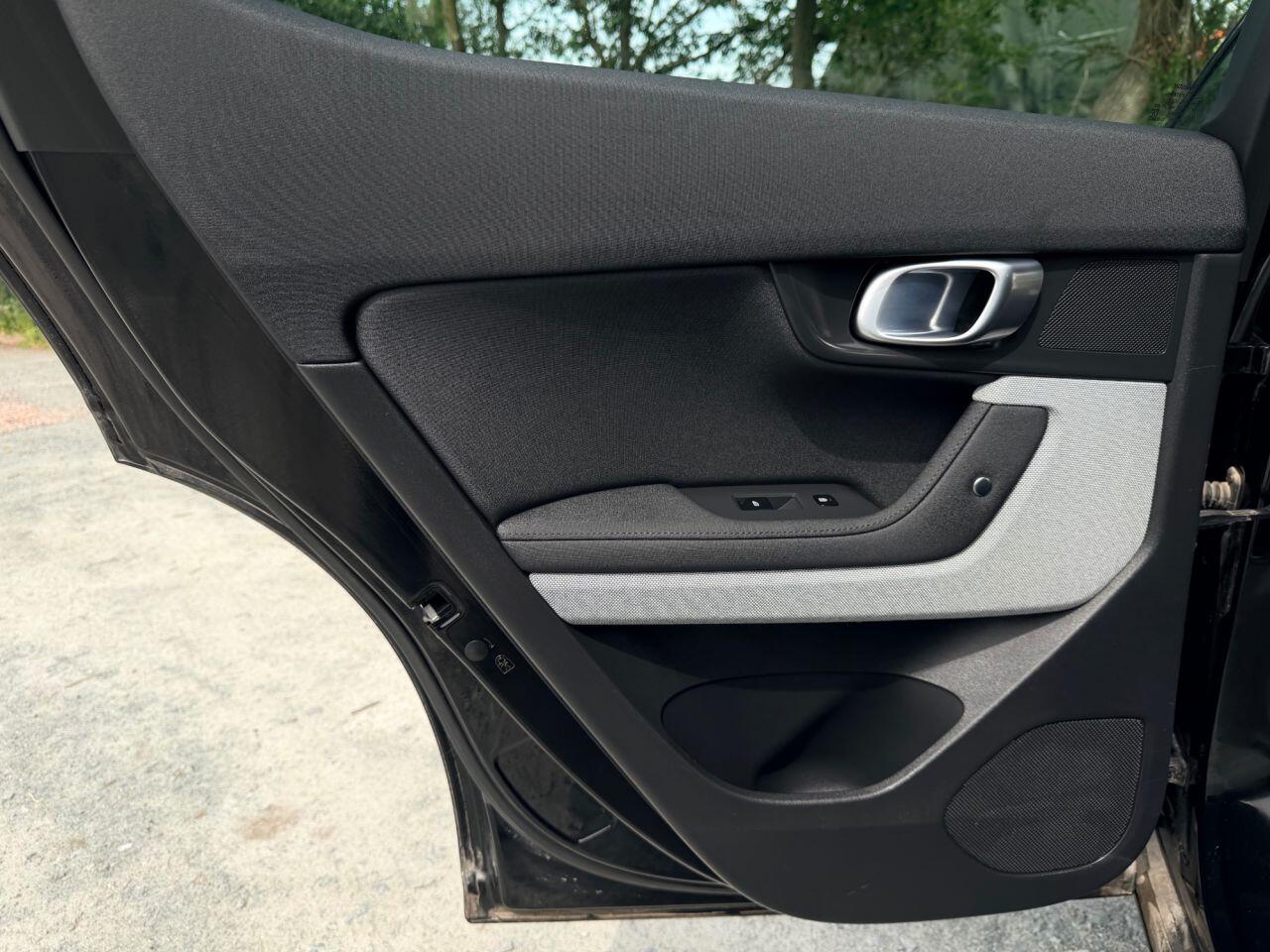 Polestar 2 view 21