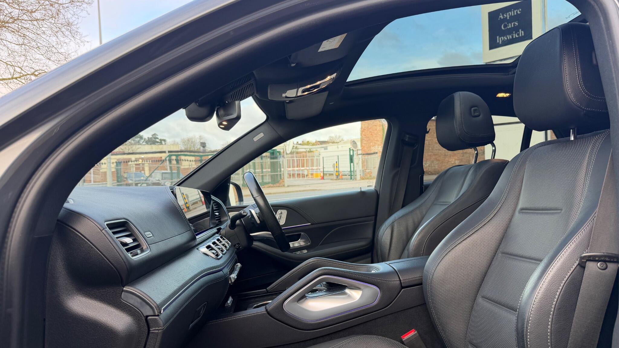 Mercedes-Benz Gle view 13