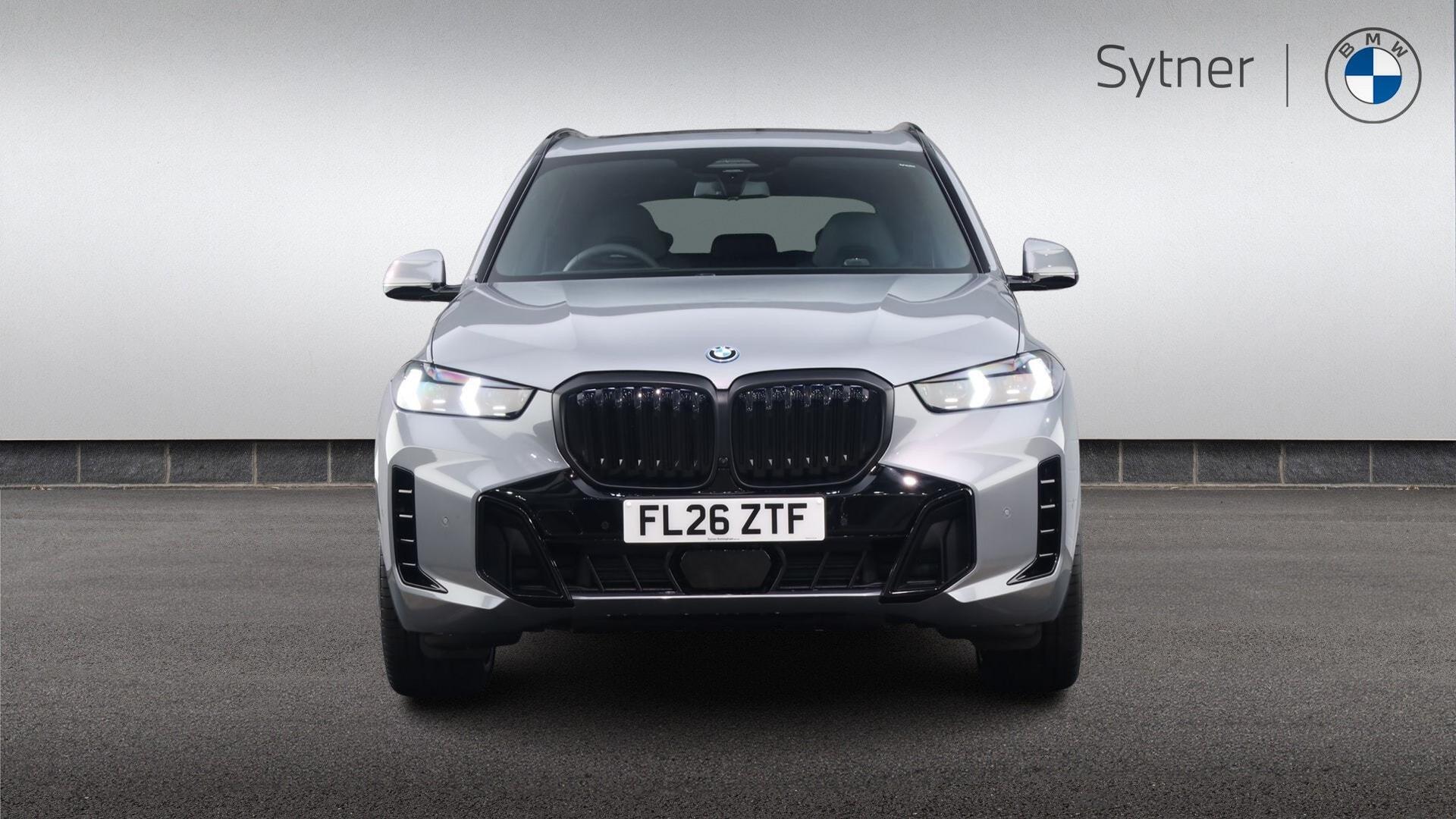 BMW X5 view 16