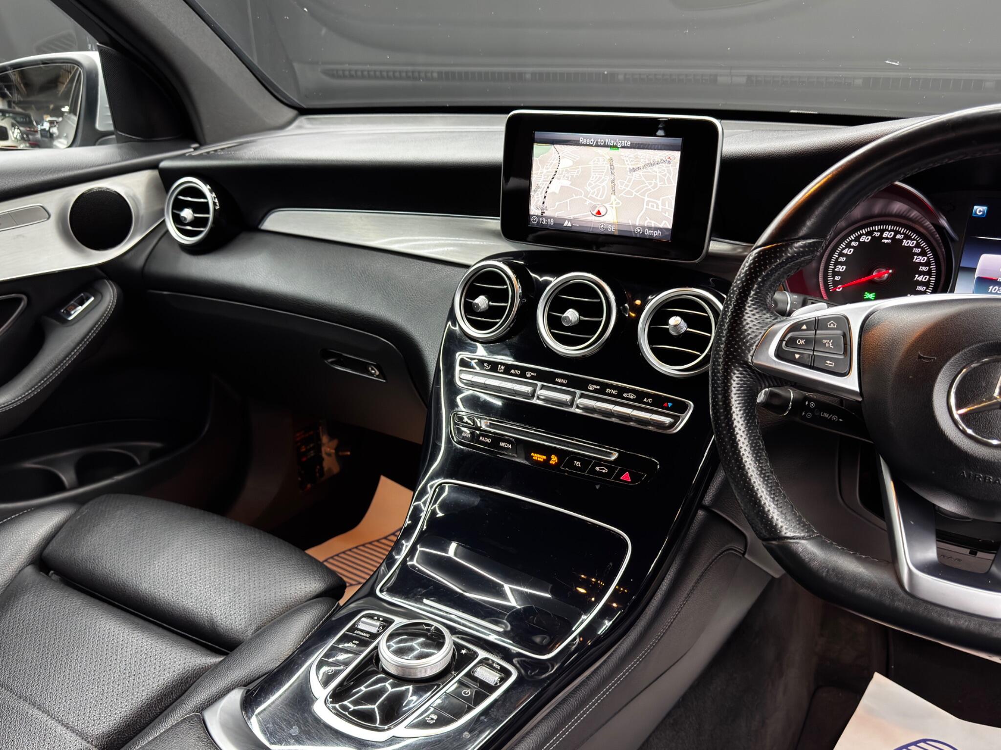 Mercedes-Benz GLC view 24