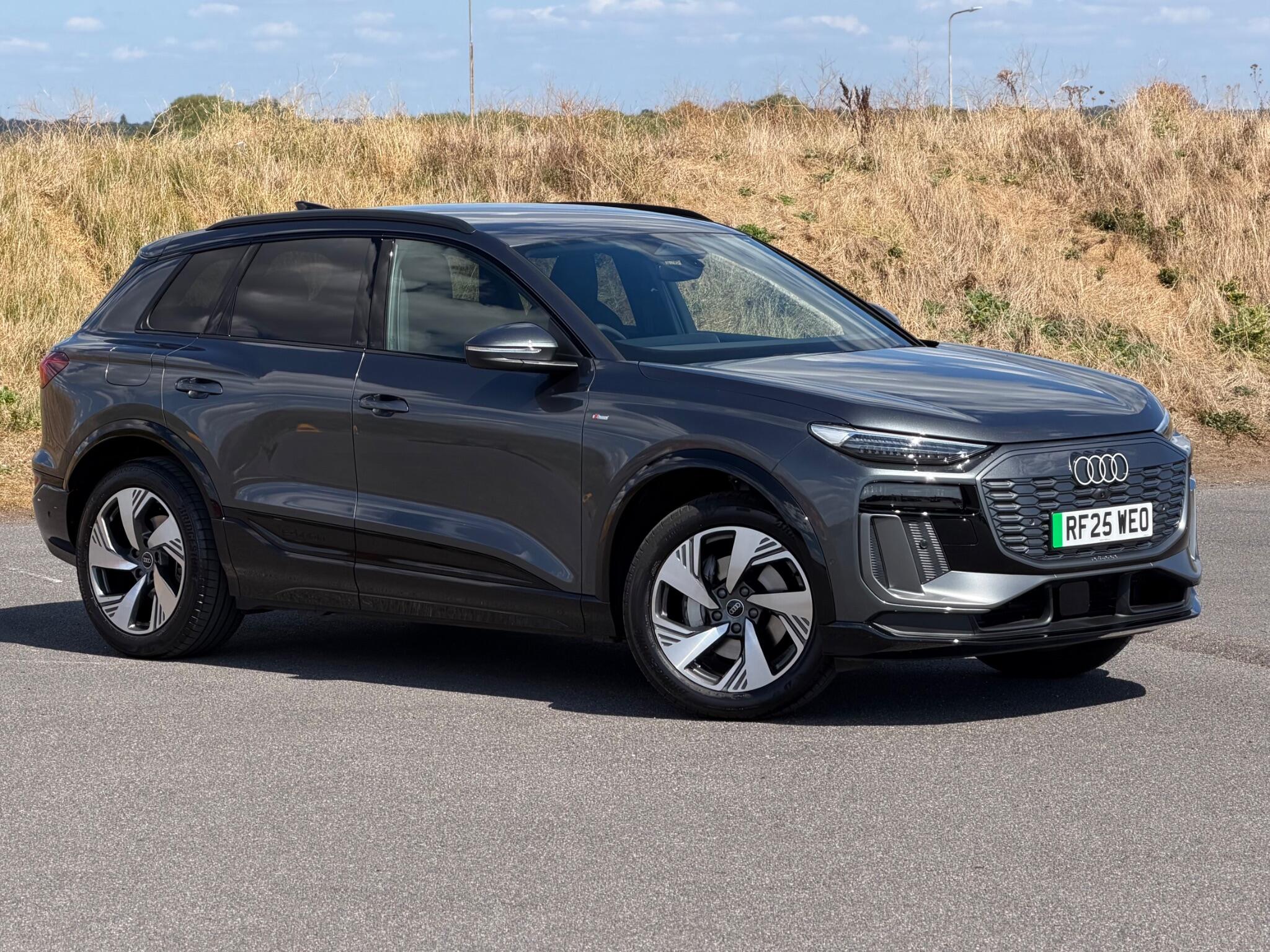 Audi E-Tron view 38