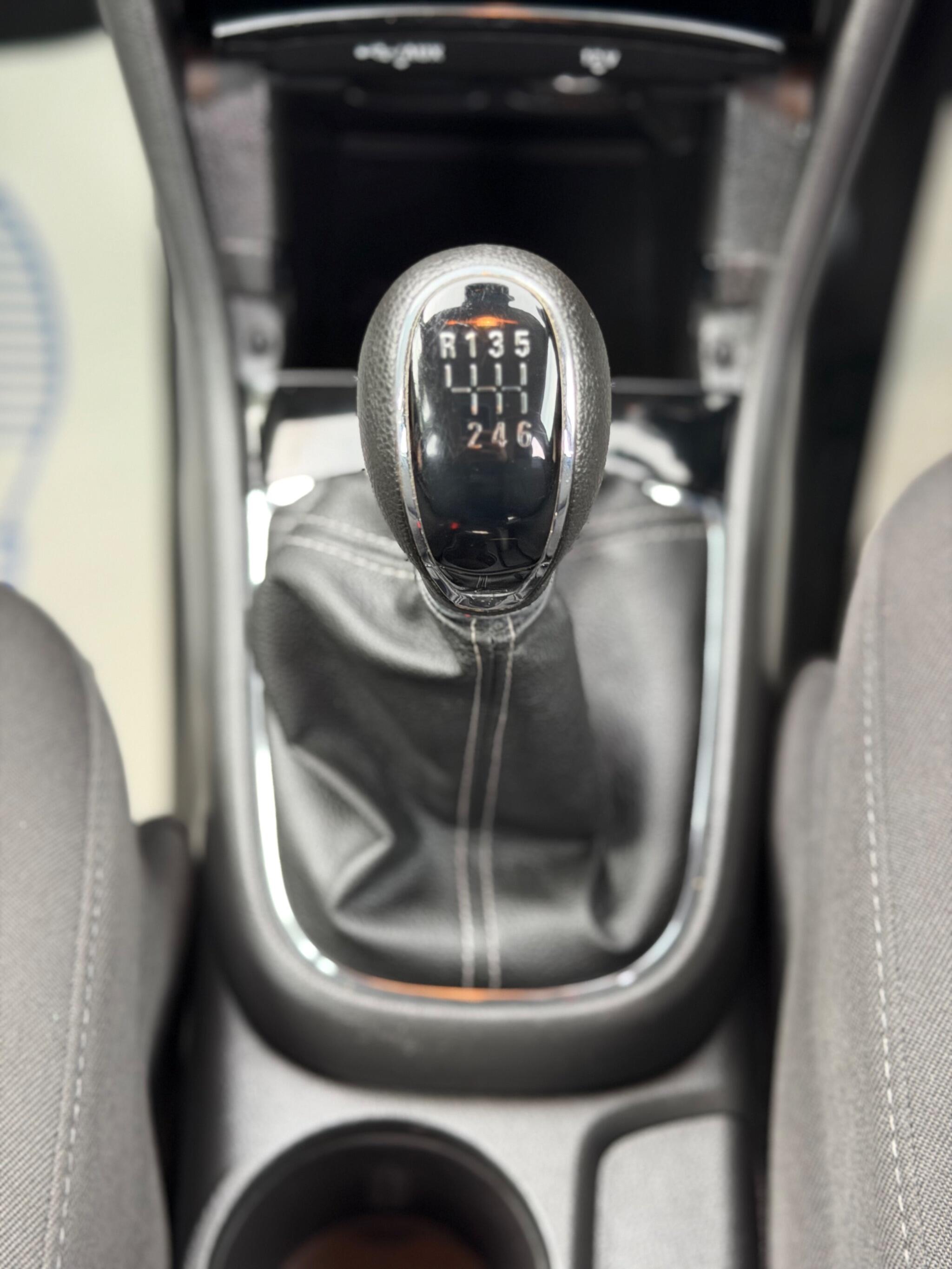 Vauxhall Mokka X view 40