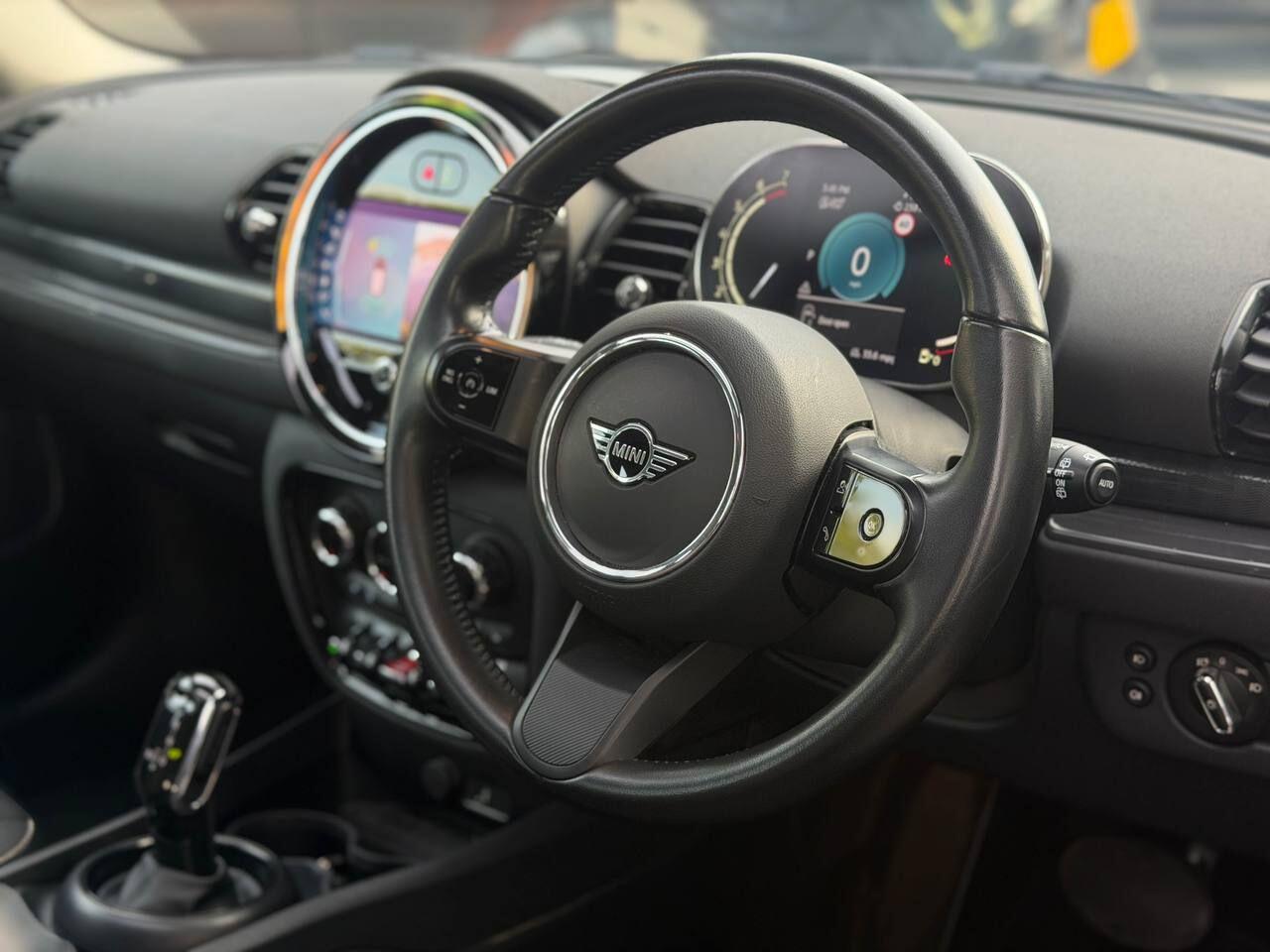 MINI Clubman view 9