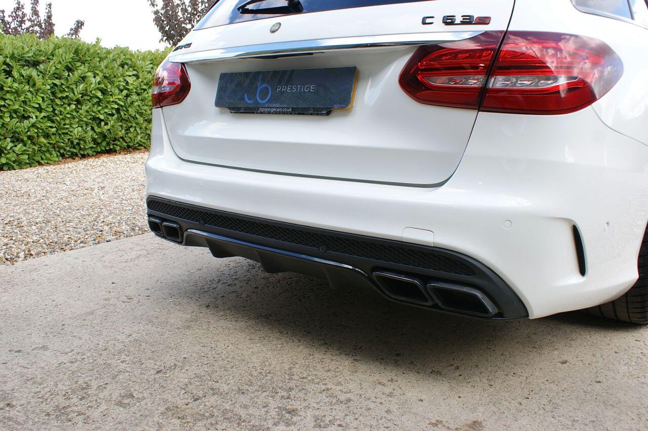 Mercedes-Benz C Class view 20