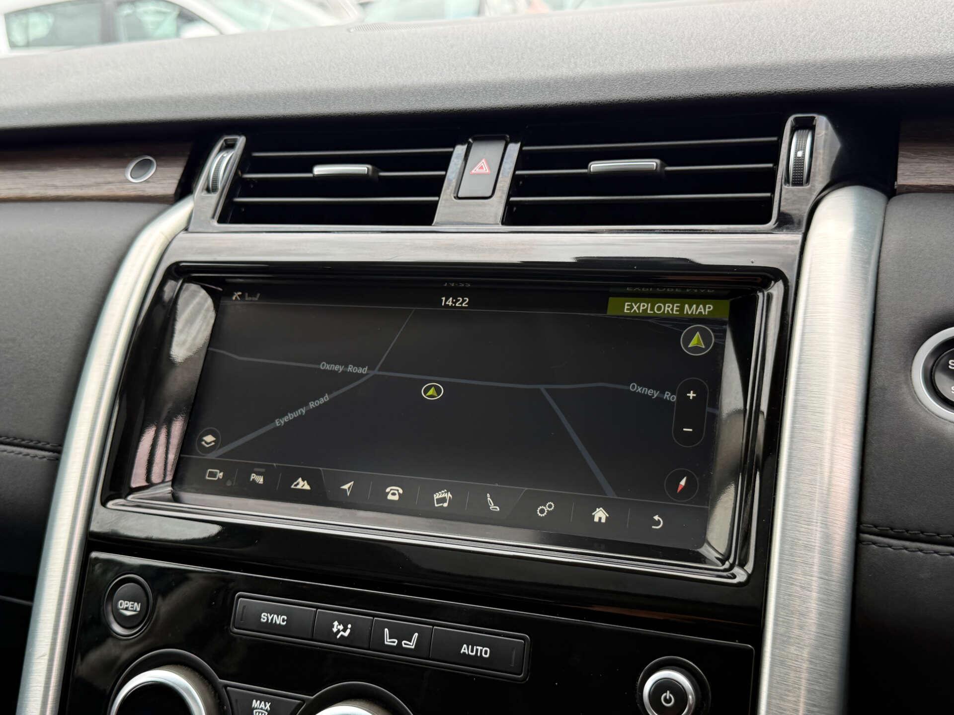 Land Rover Discovery view 64
