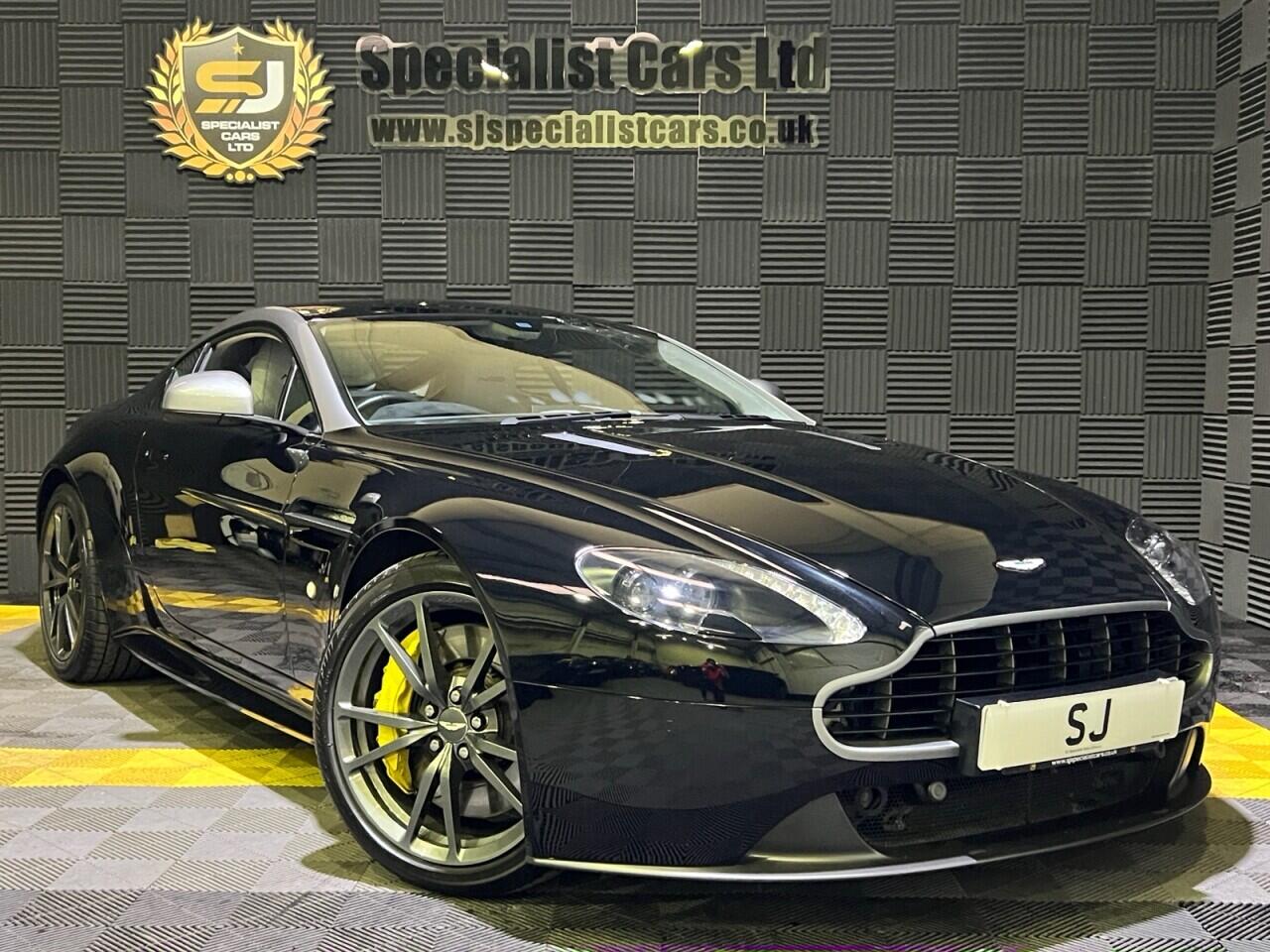 Aston Martin Vantage main image