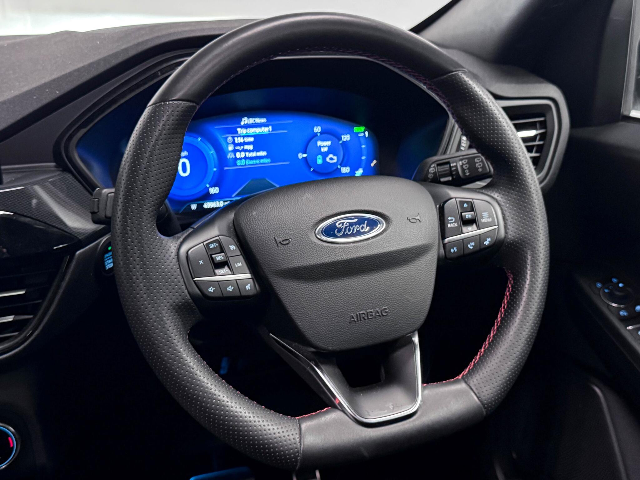Ford Kuga view 16
