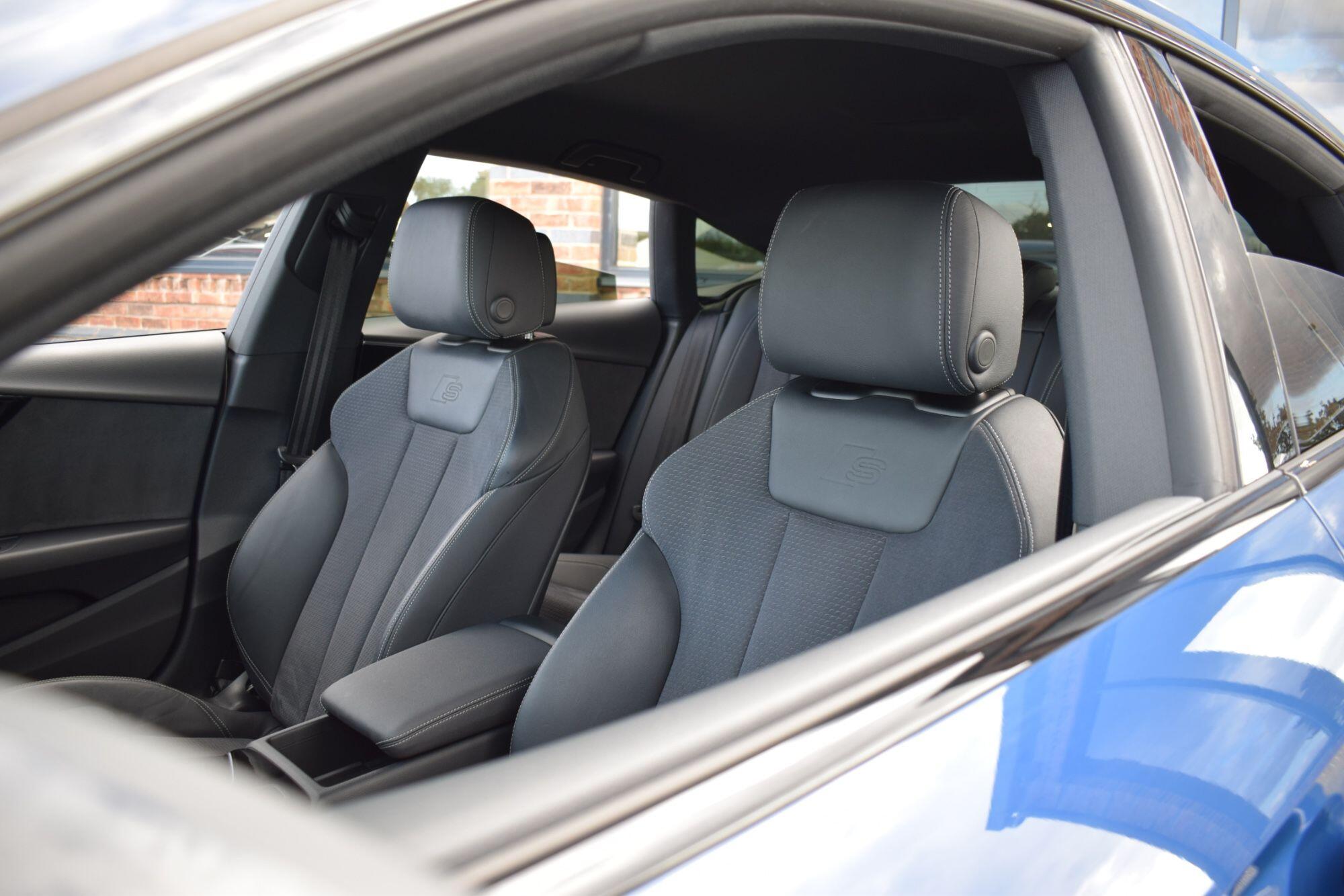 Audi A5 view 25