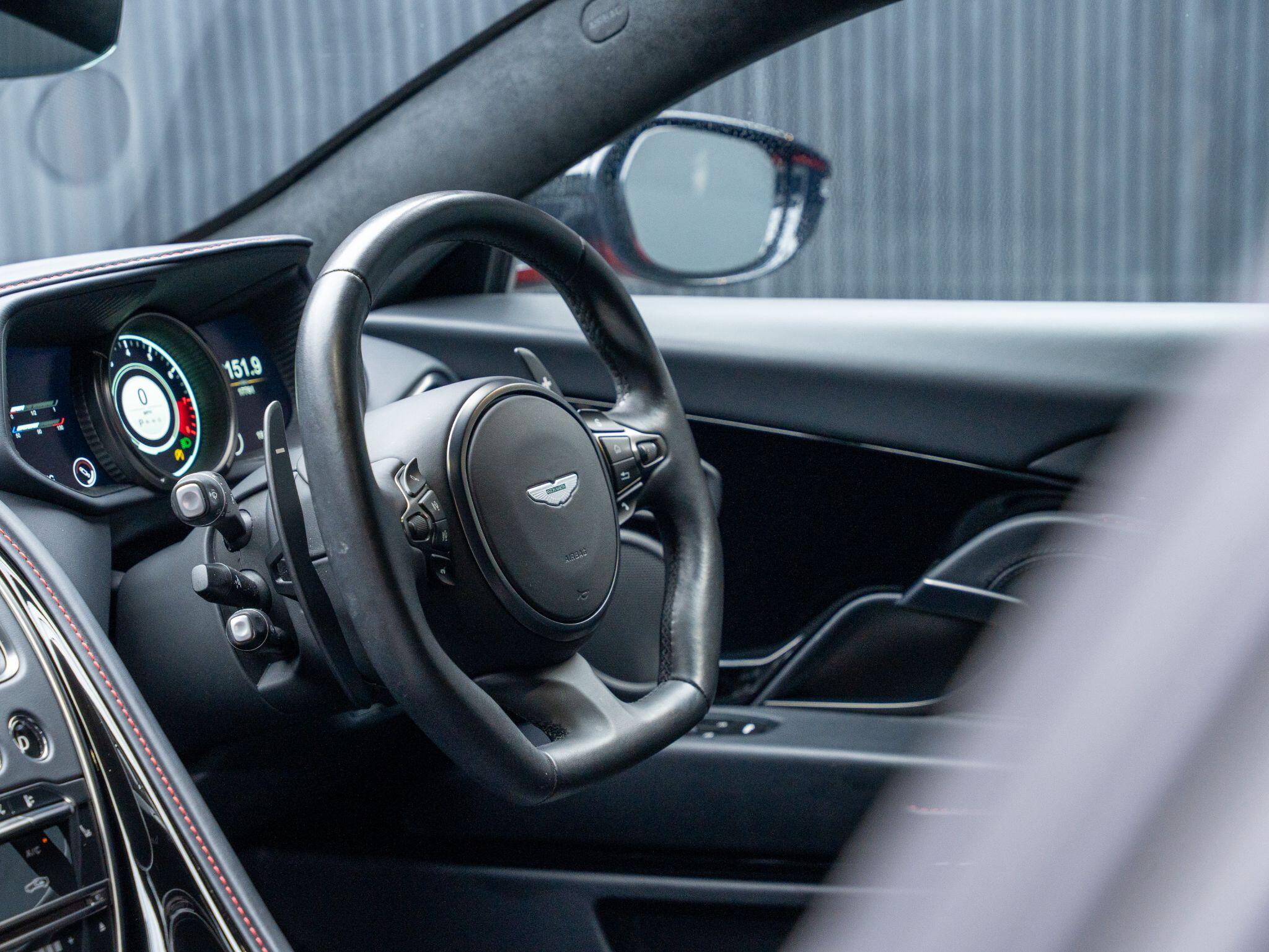 Aston Martin DB11 view 35