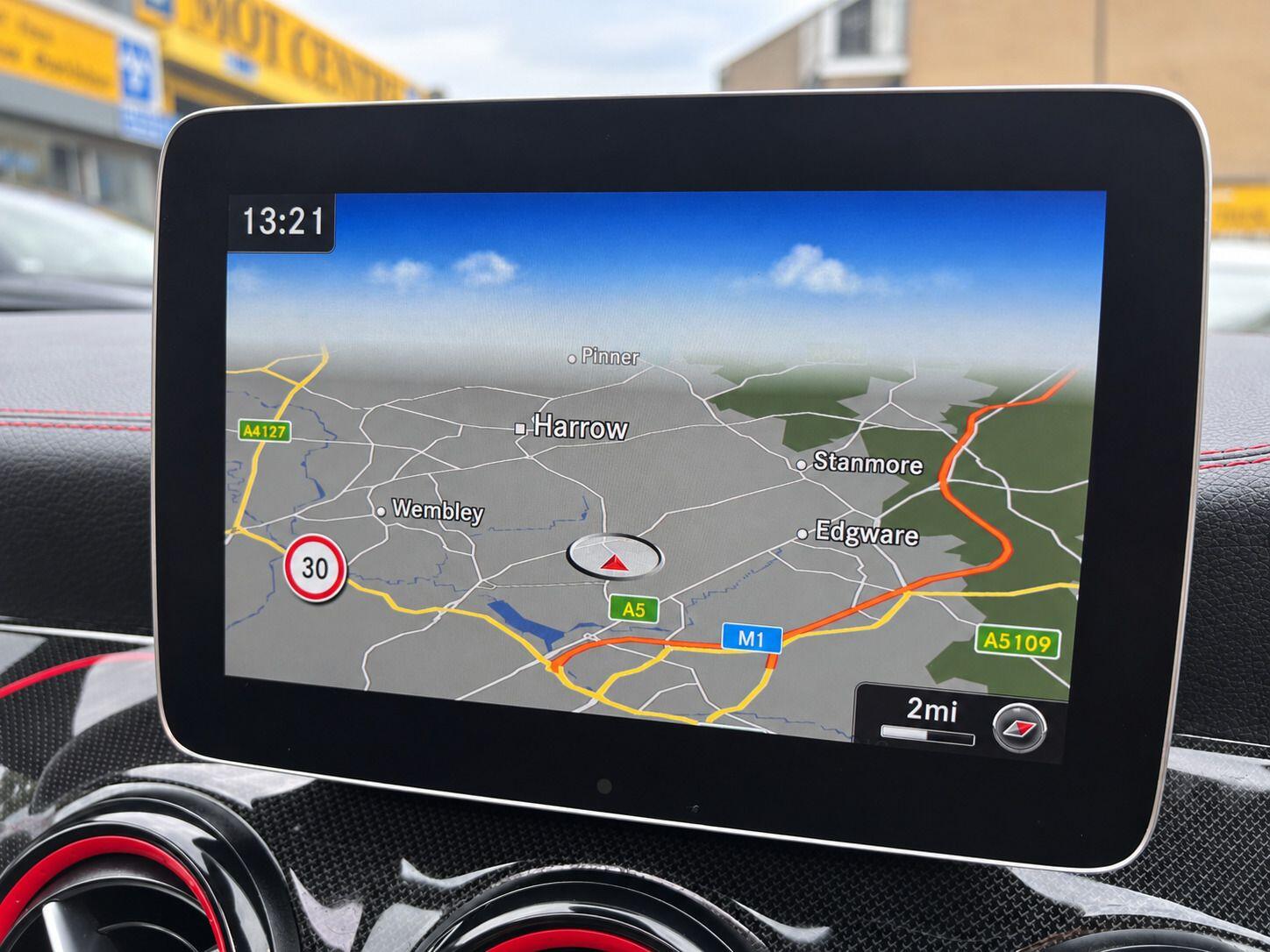 Mercedes-Benz Cla view 30