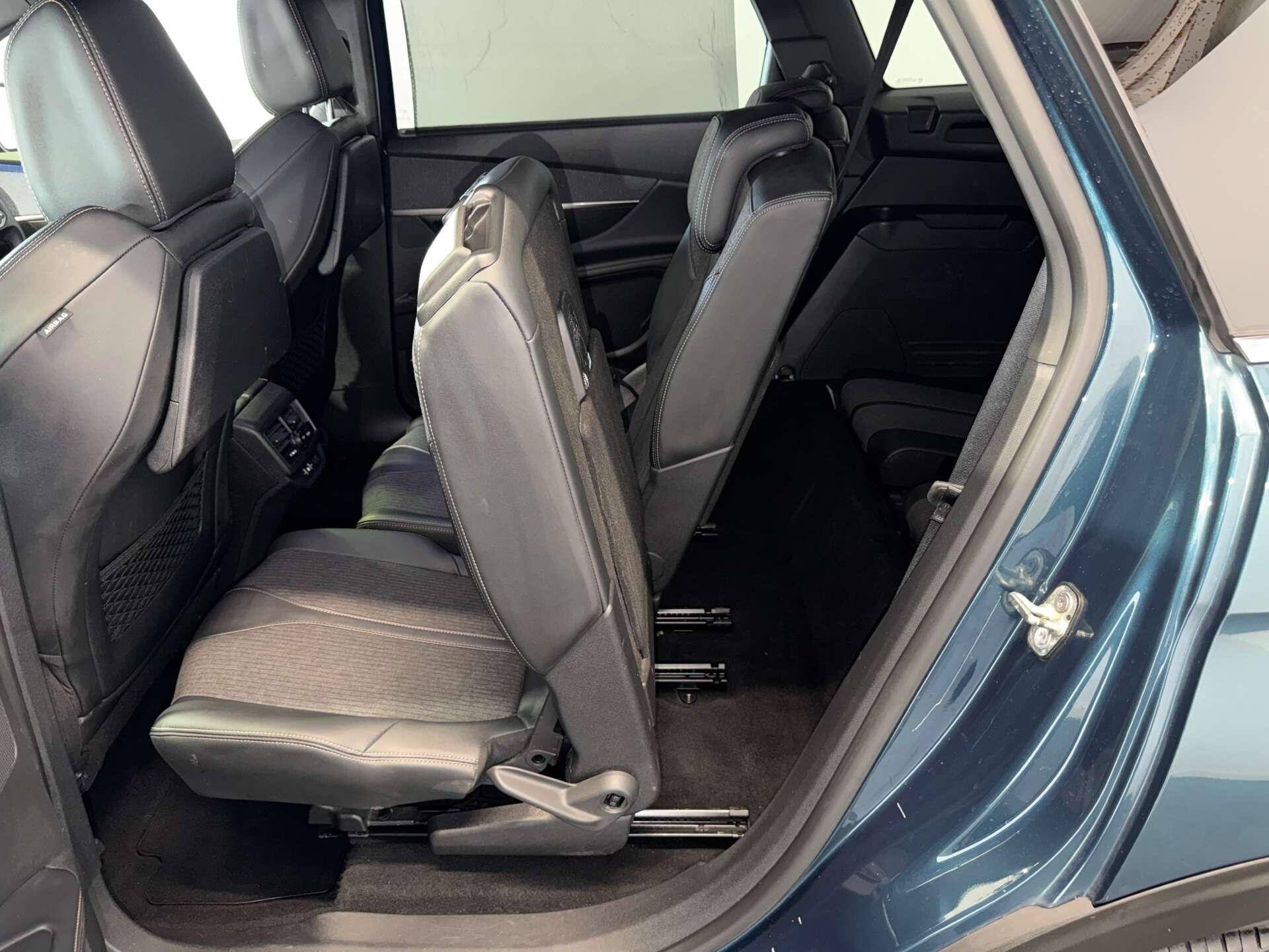 Peugeot 5008 view 15