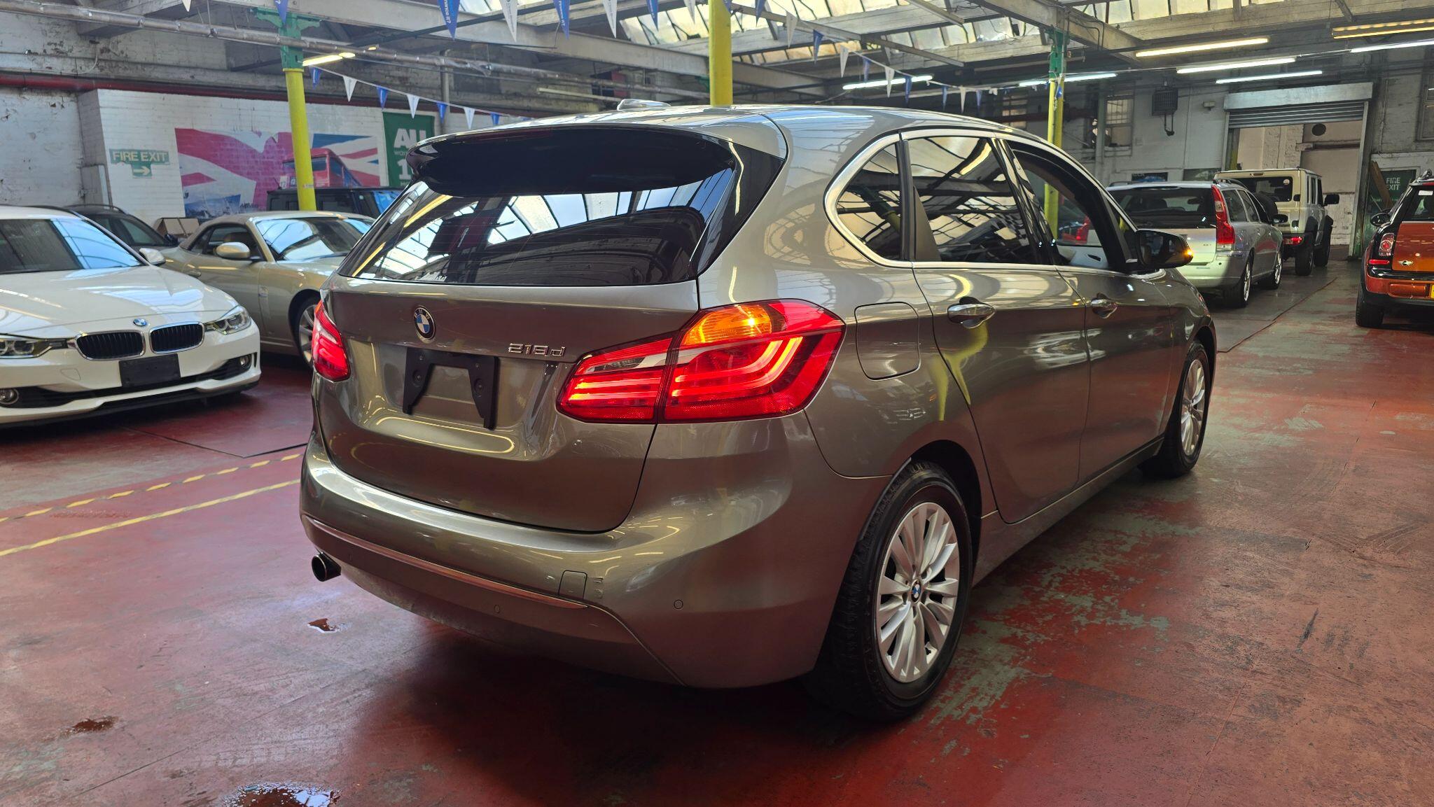 BMW 2 Series view 25