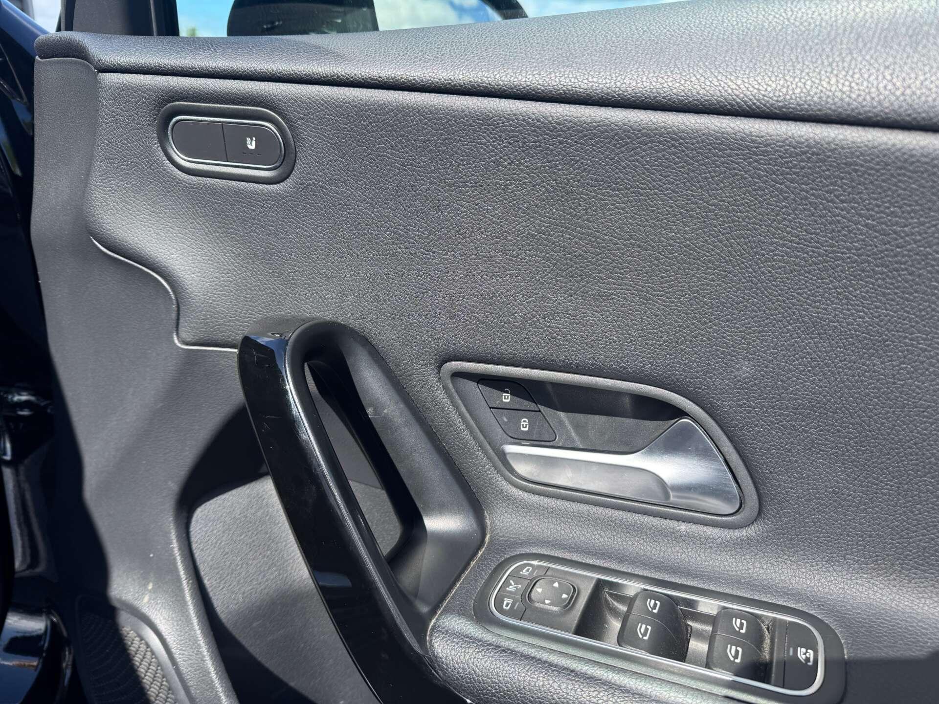 Mercedes-Benz A-Class view 27