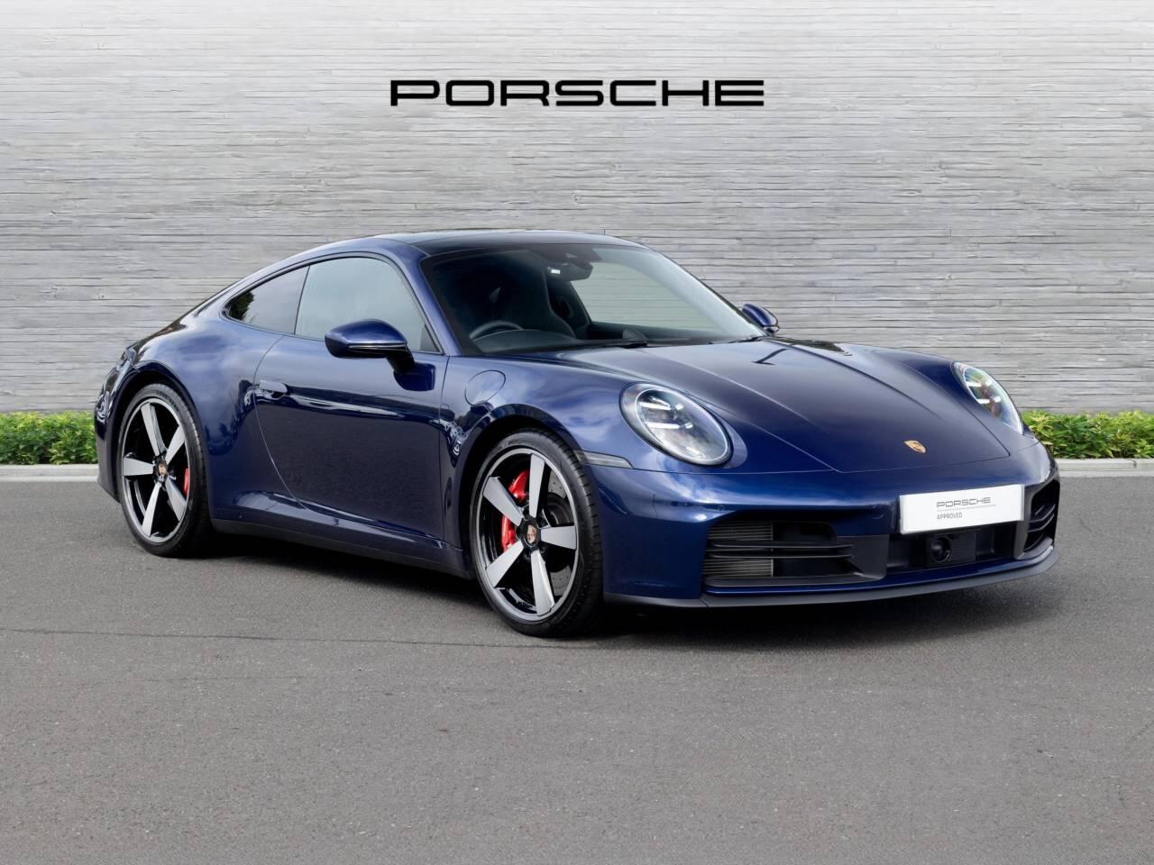 Porsche 911 view 15