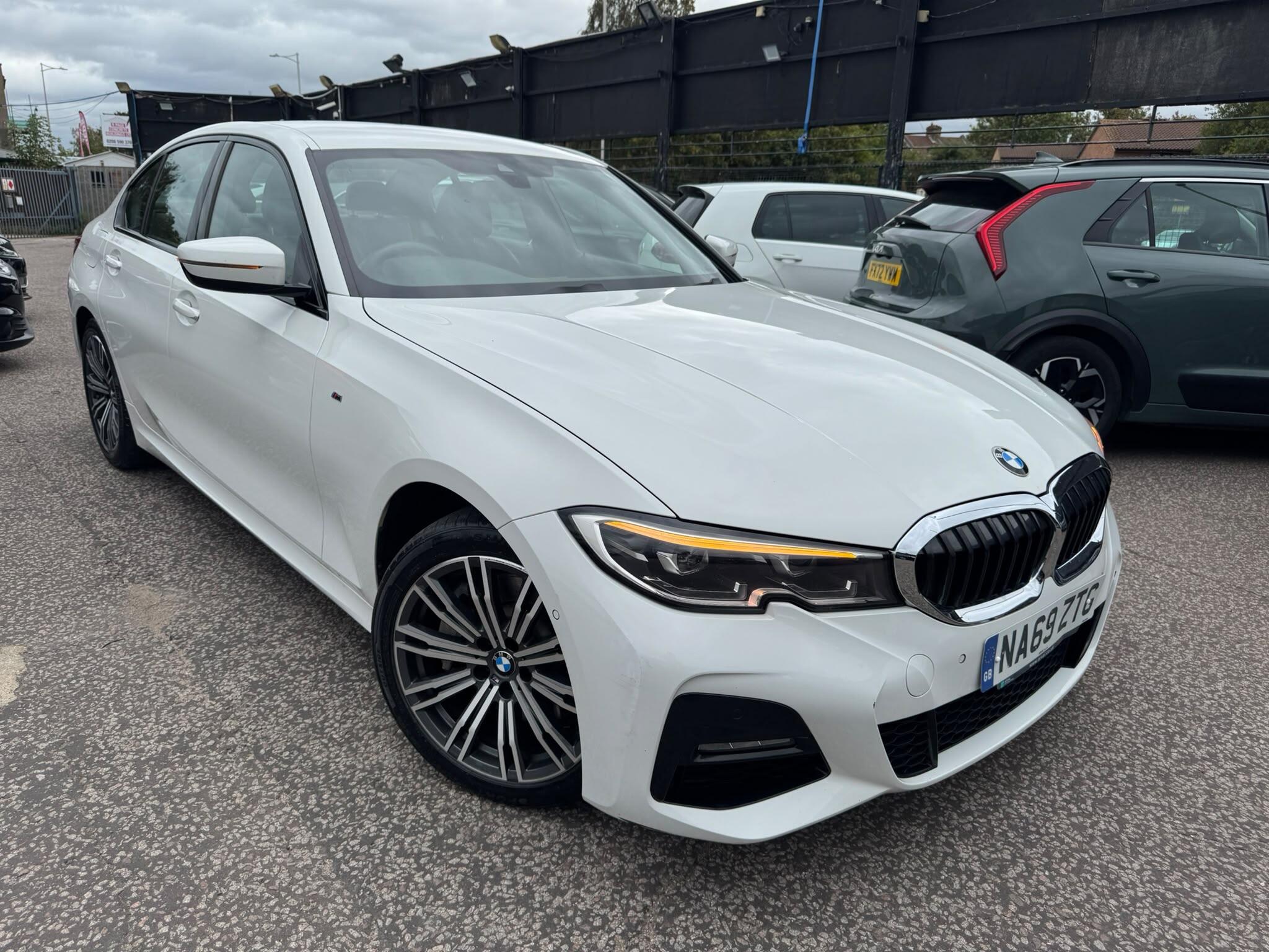 BMW 3 Series view 11