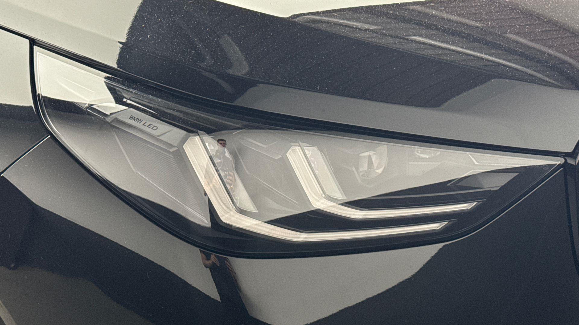 BMW X3 view 6