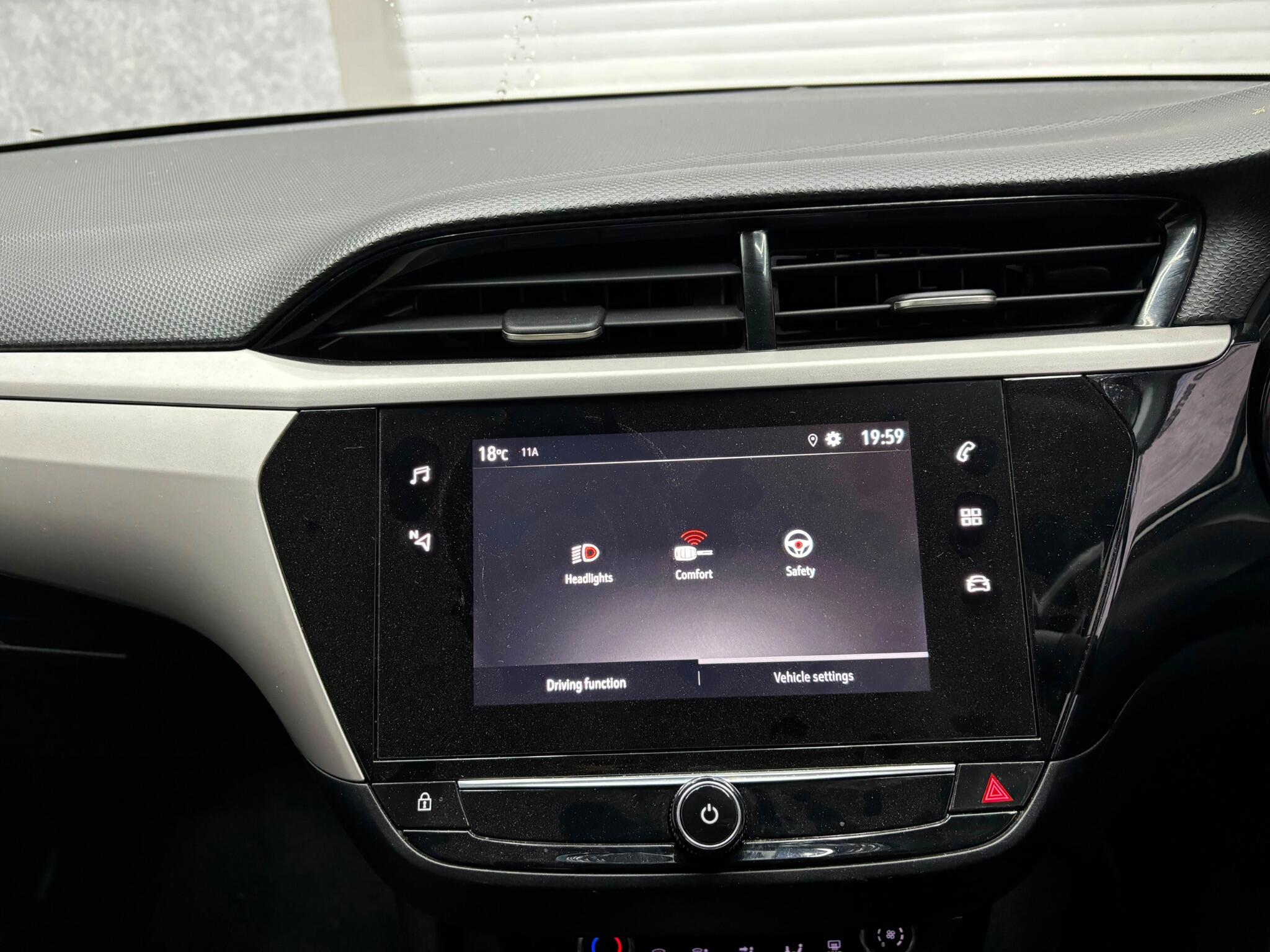 Vauxhall Corsa view 13