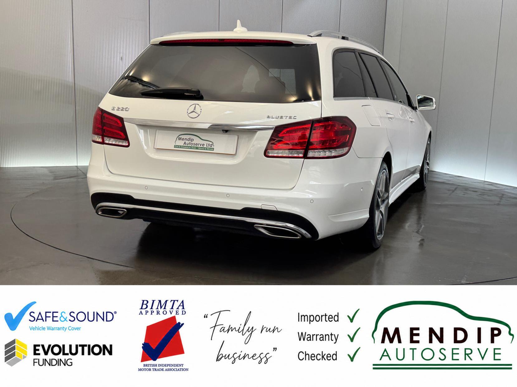 Mercedes-Benz E Class view 23
