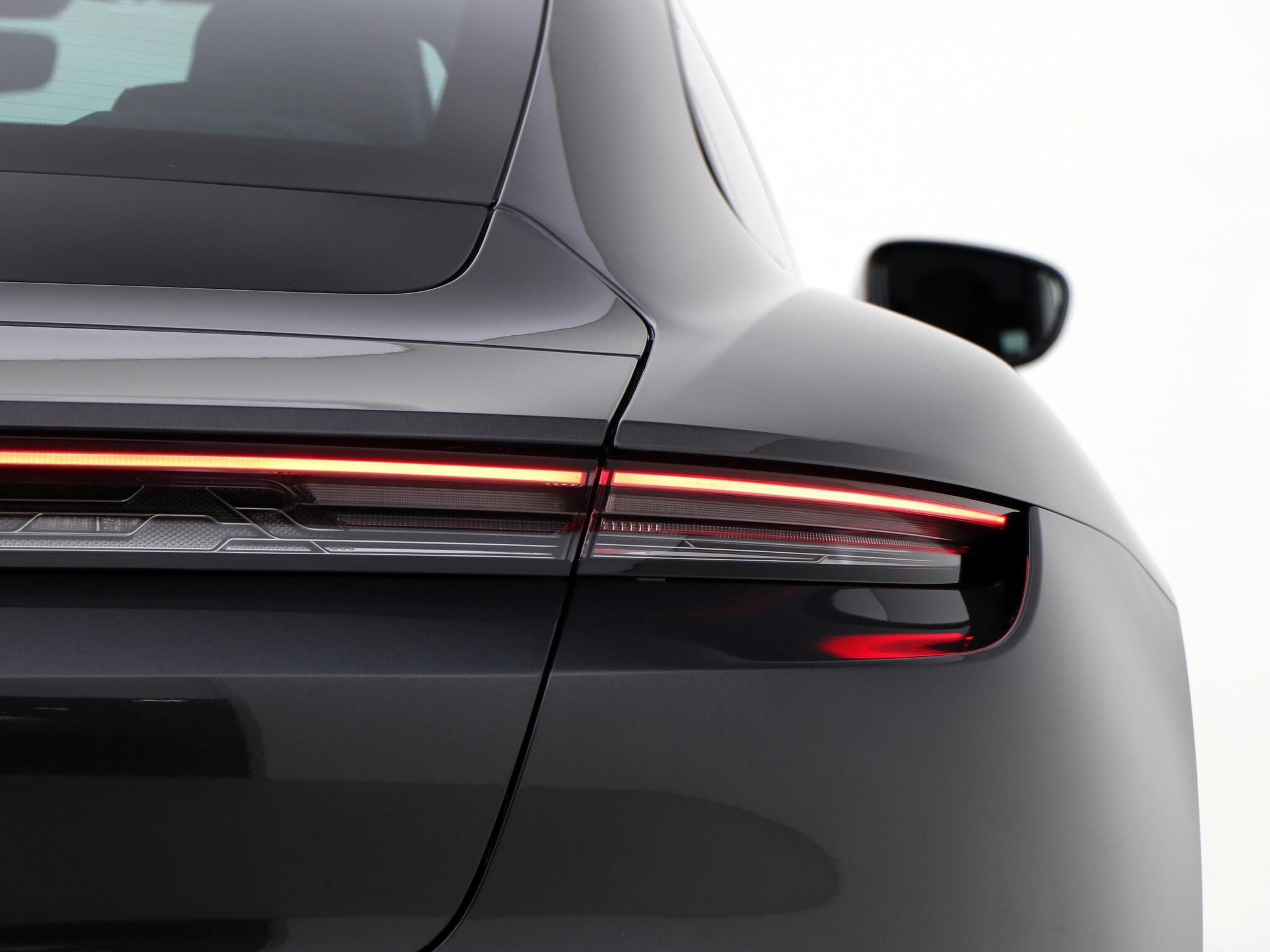Porsche Taycan view 18