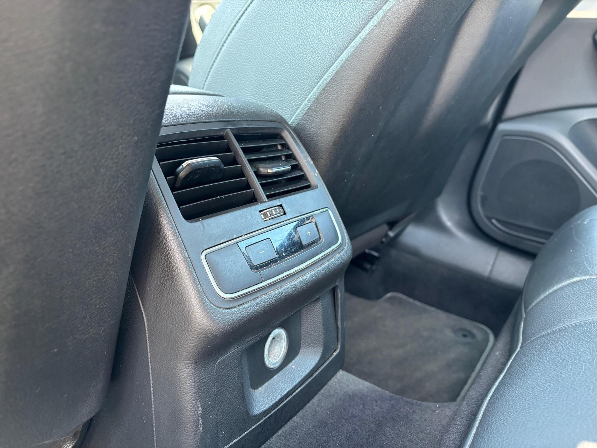 Audi A4 Avant view 27