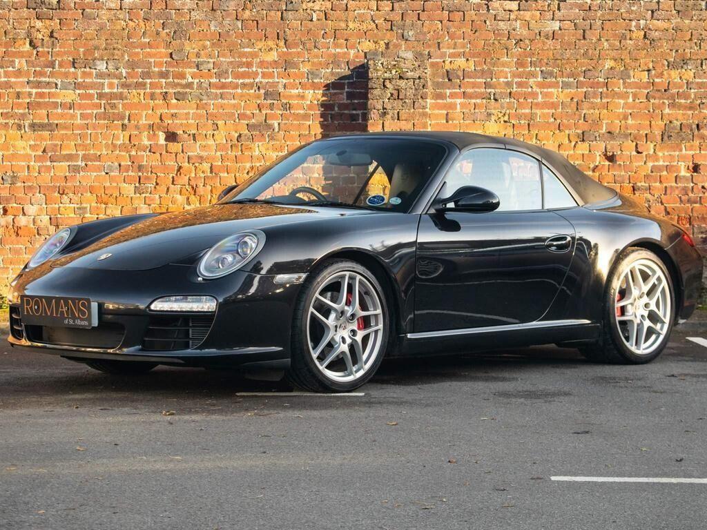 Porsche 911 view 4