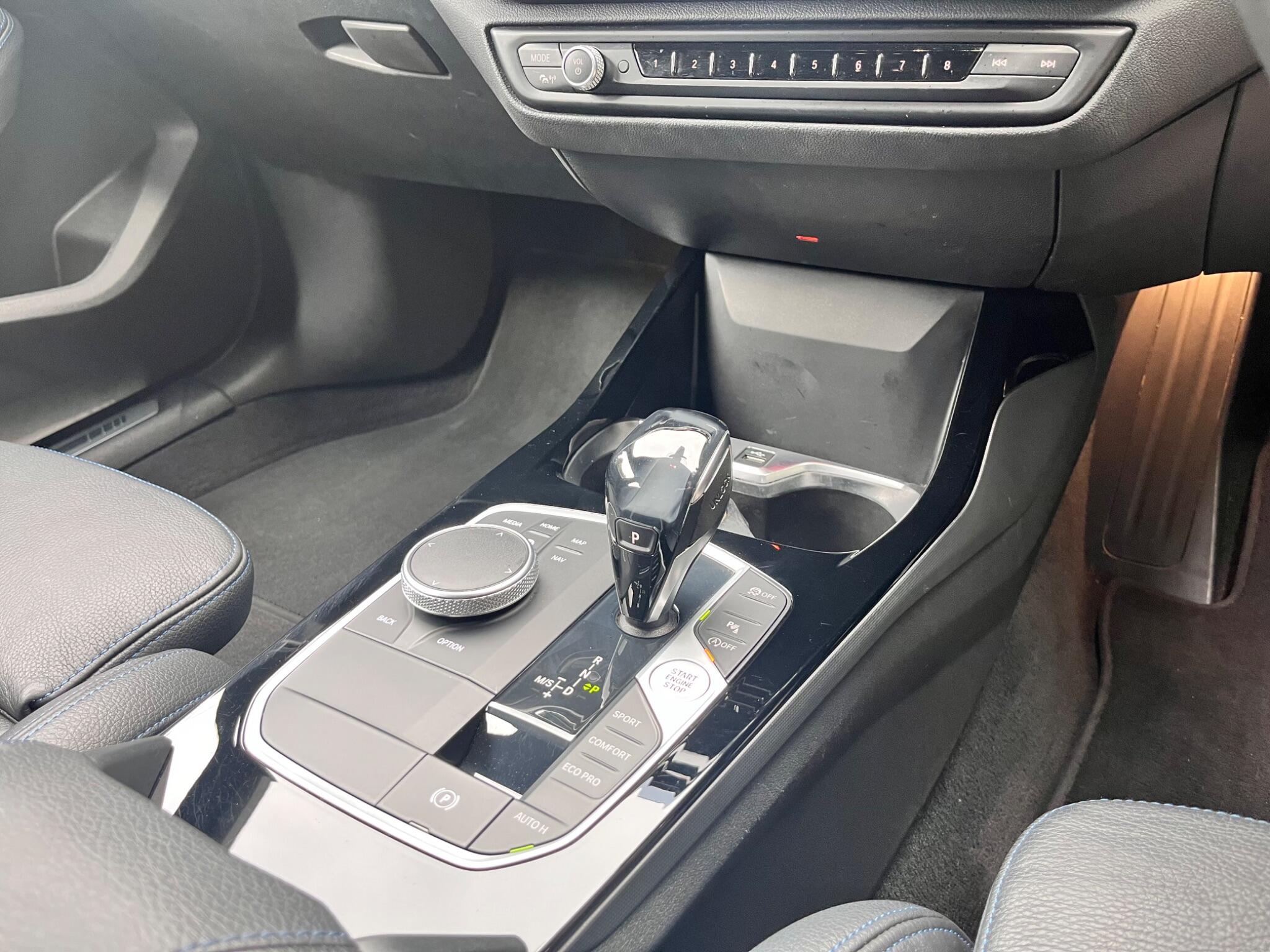 BMW 1 Series view 34