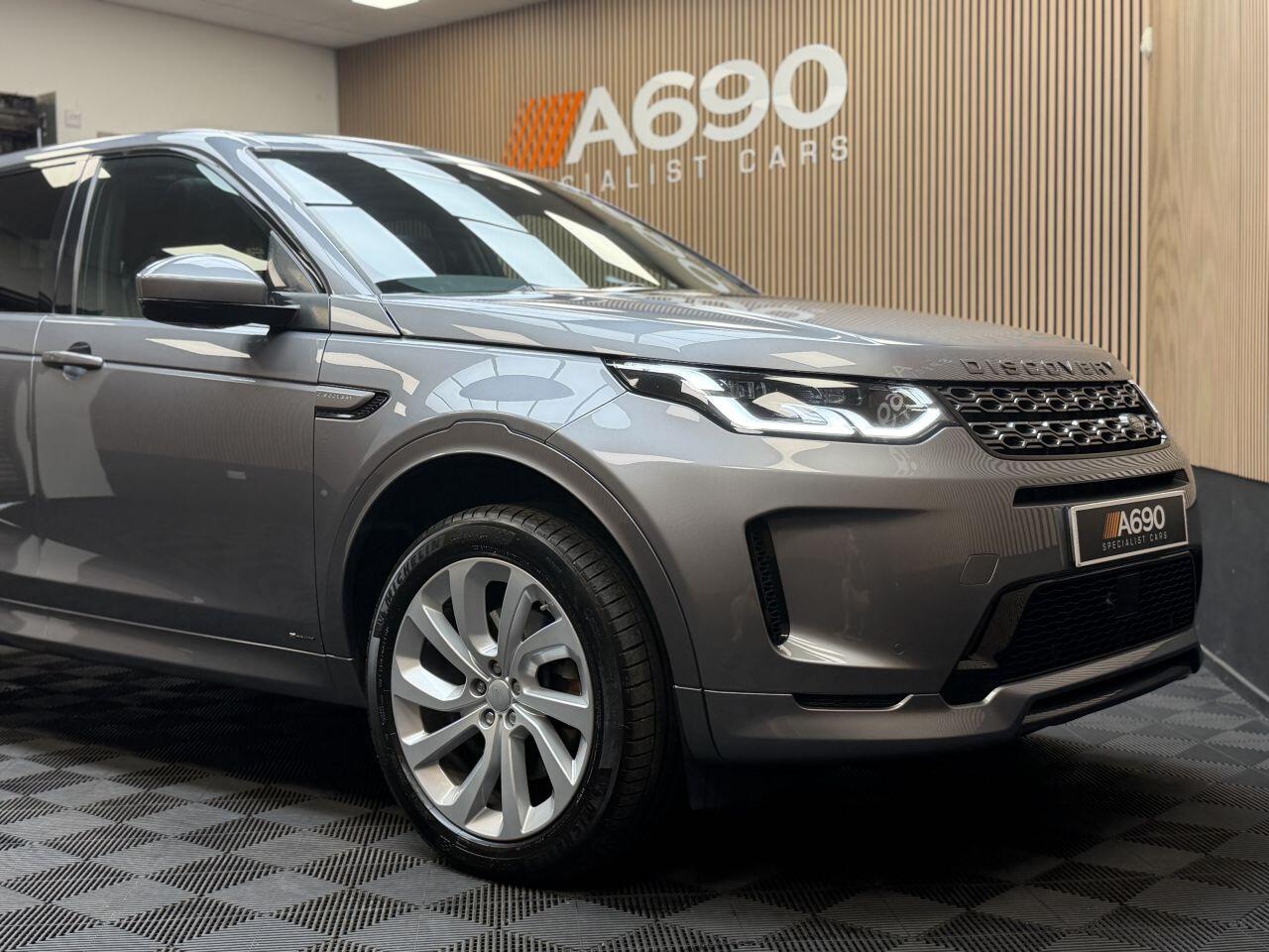 Land Rover Discovery Sport view 11