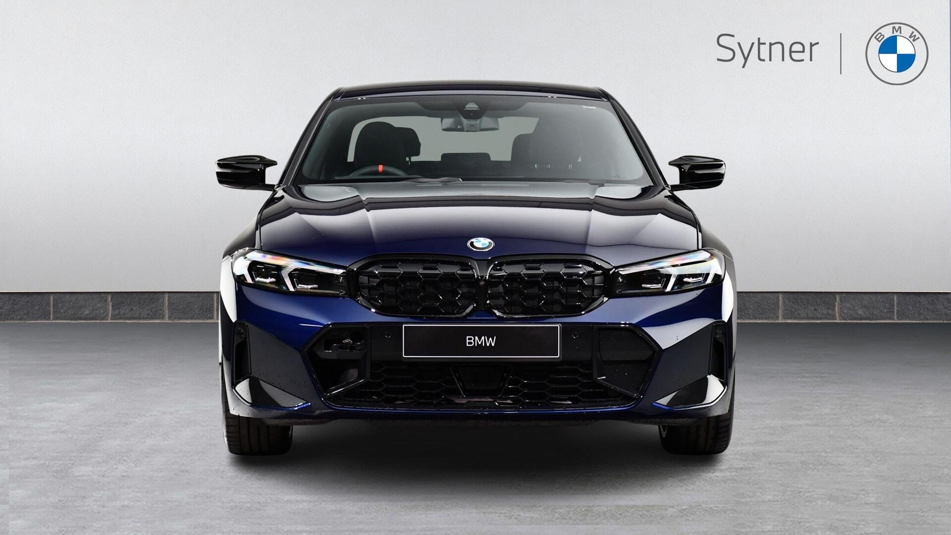 BMW 3 Series view 16