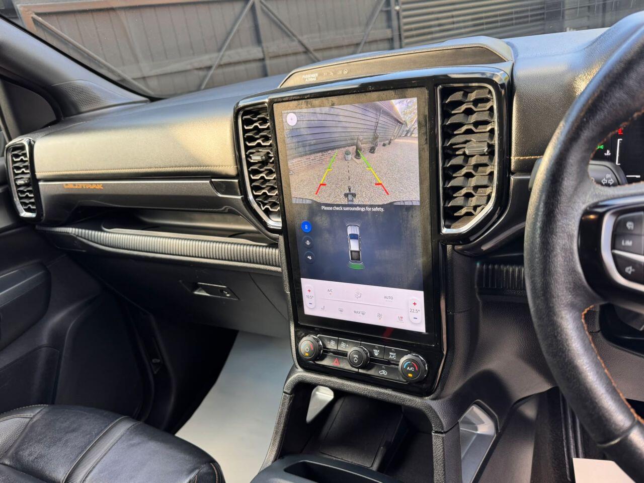Ford Ranger view 13