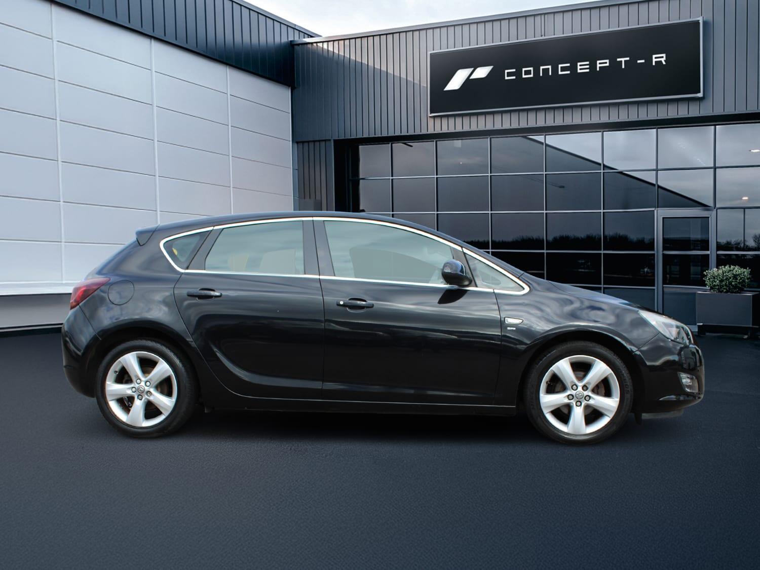Vauxhall Astra view 3