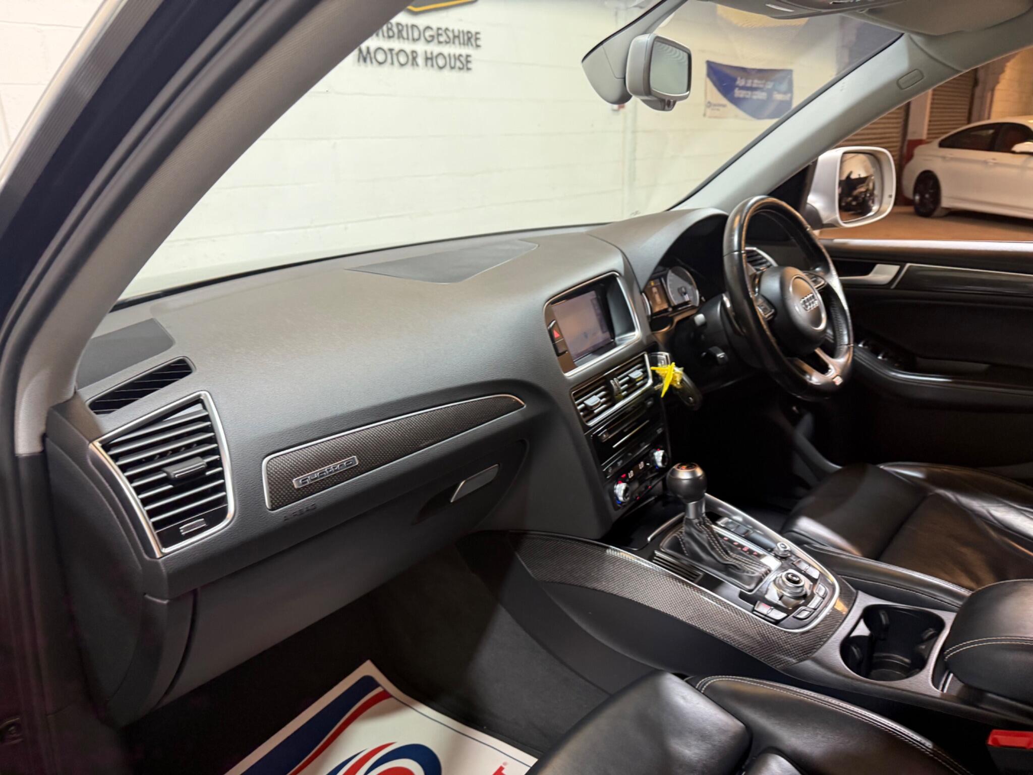 Audi SQ5 view 50