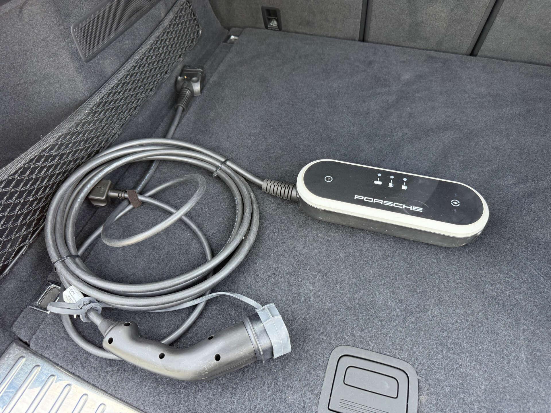 Porsche Cayenne view 82