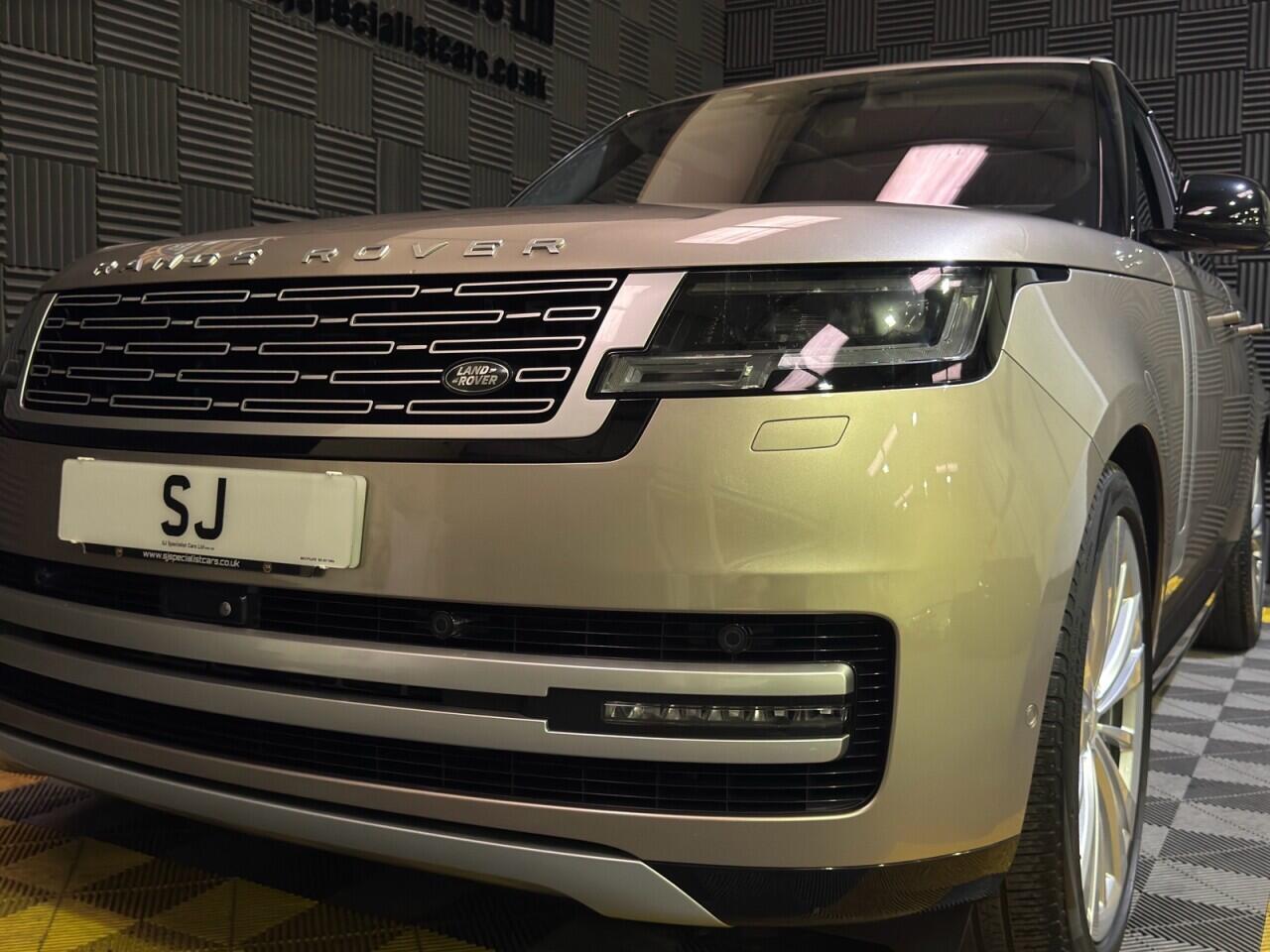 Land Rover Range Rover view 29