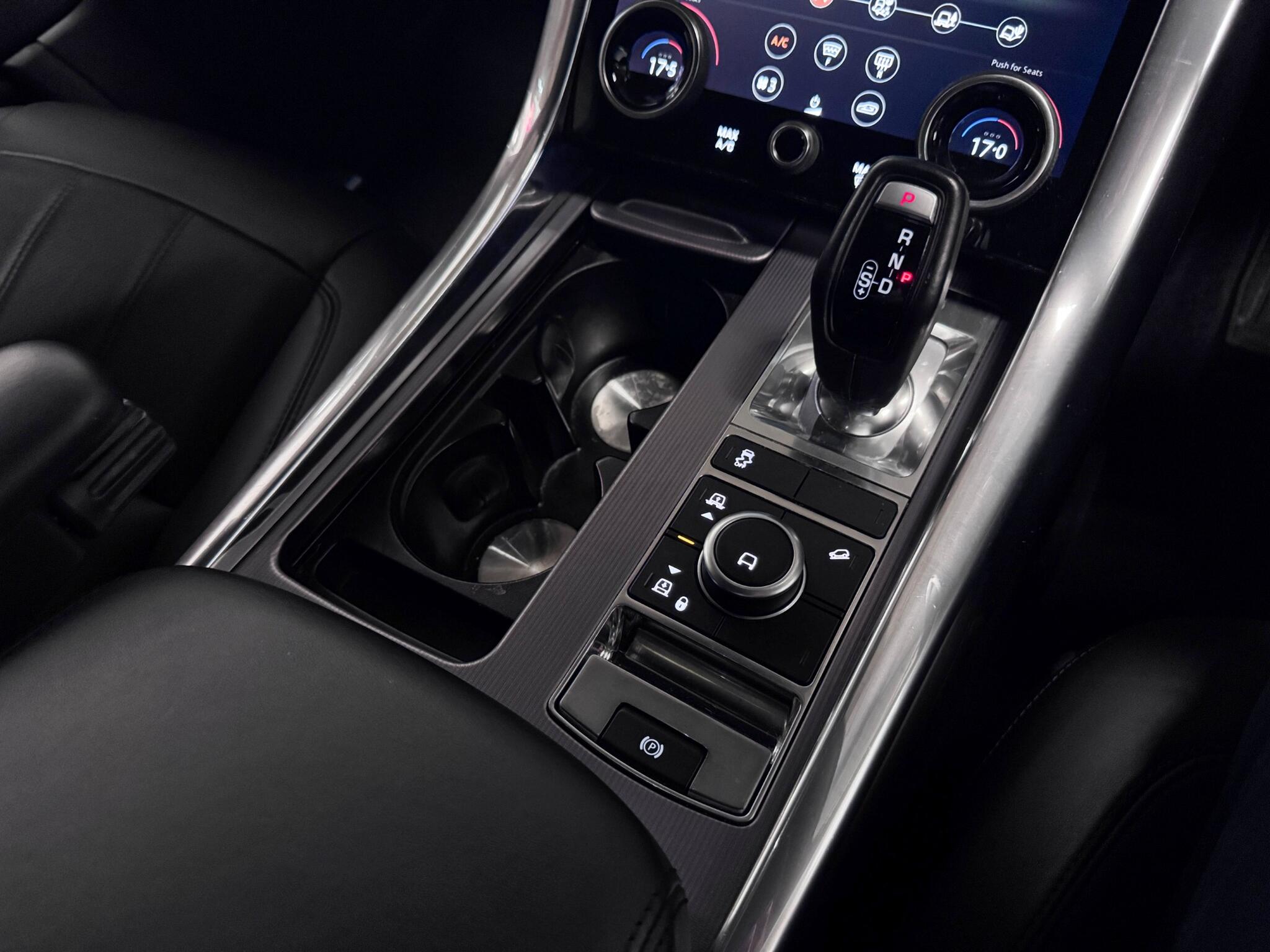 Land Rover Range Rover Sport view 34