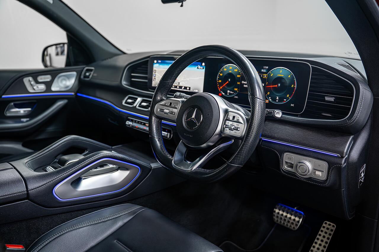 Mercedes-Benz Gle view 2